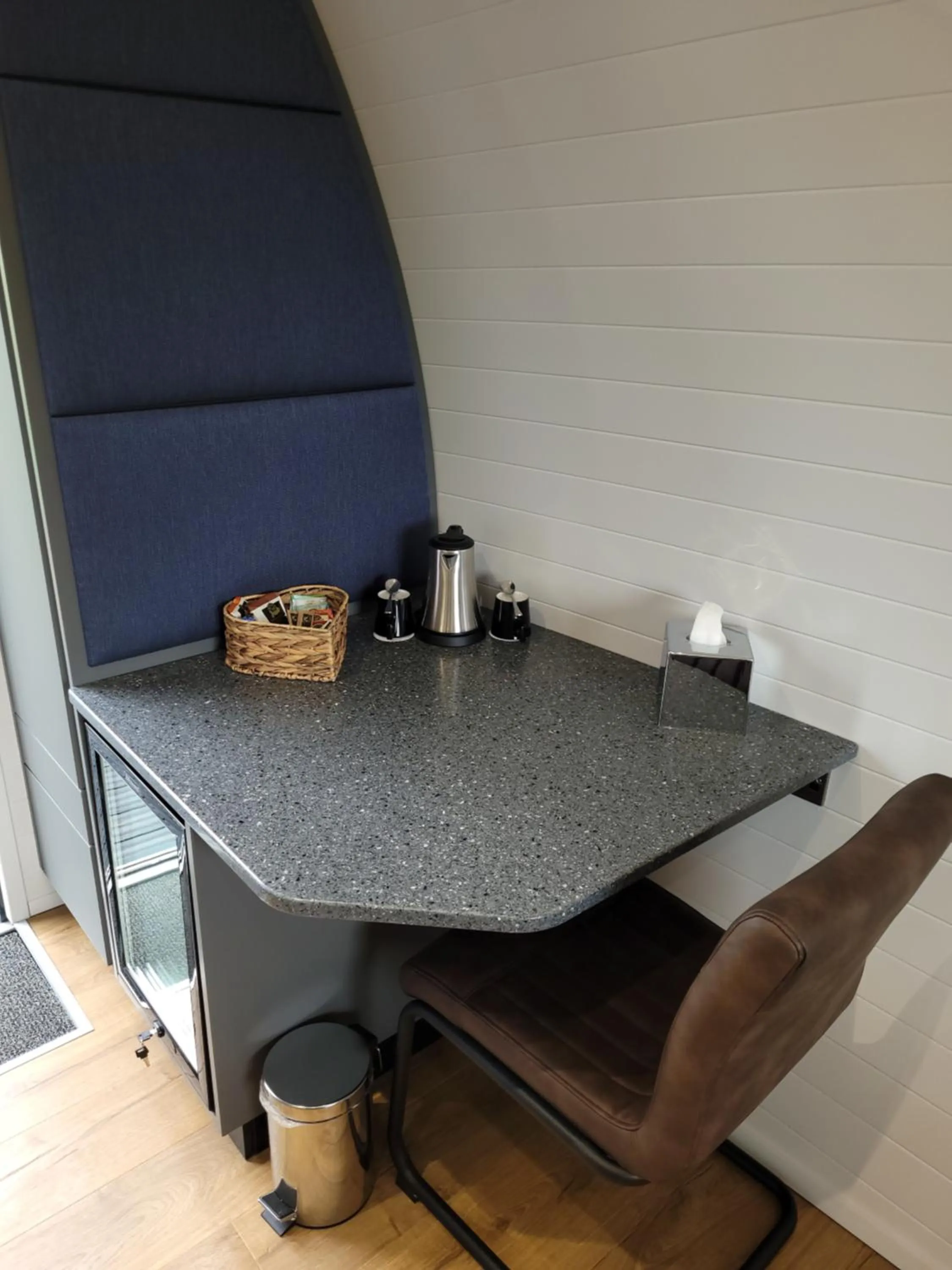 Coffee/tea facilities in Marshall Meadows Manor House