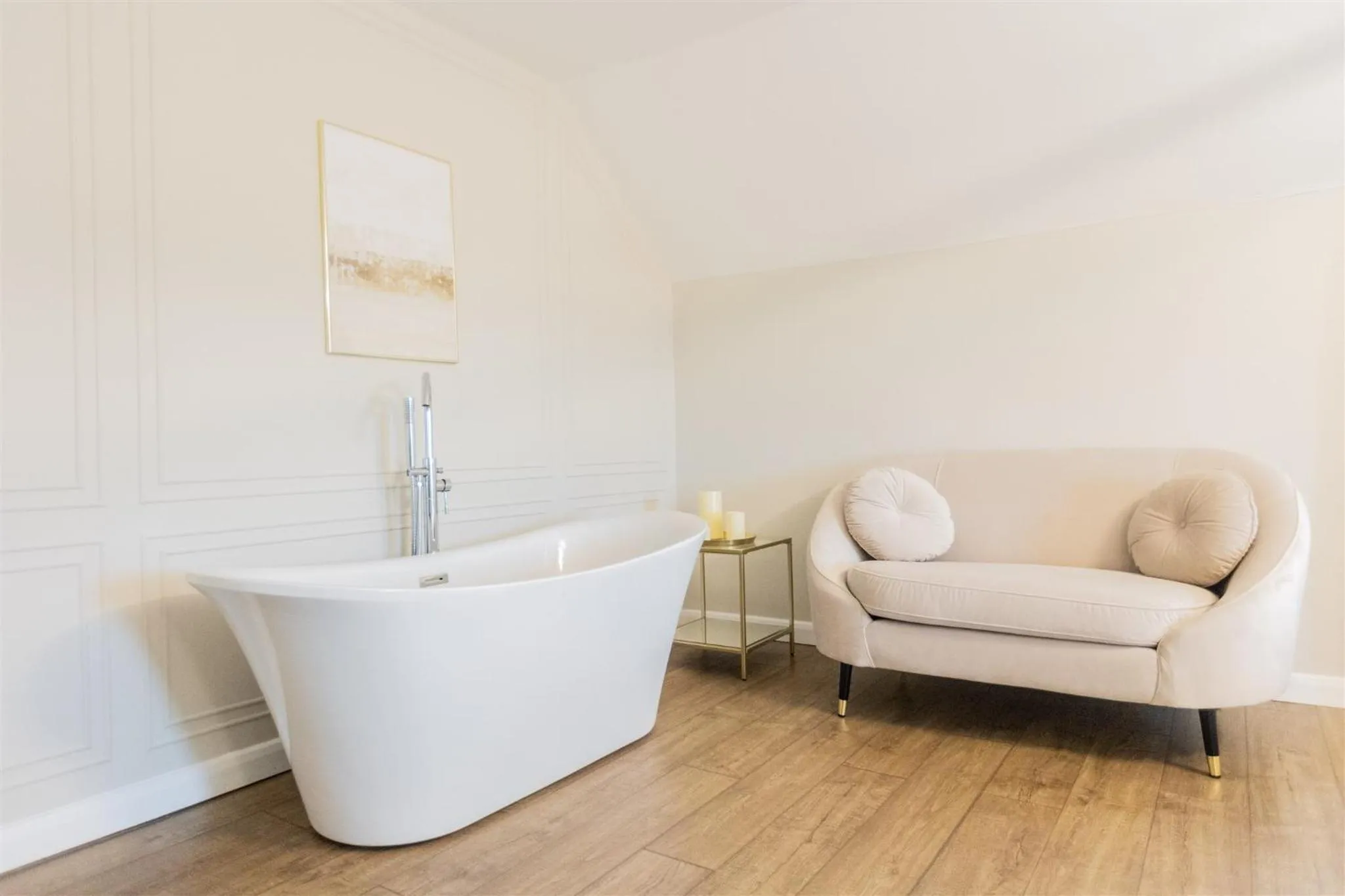 Bath in Marshall Meadows Manor House