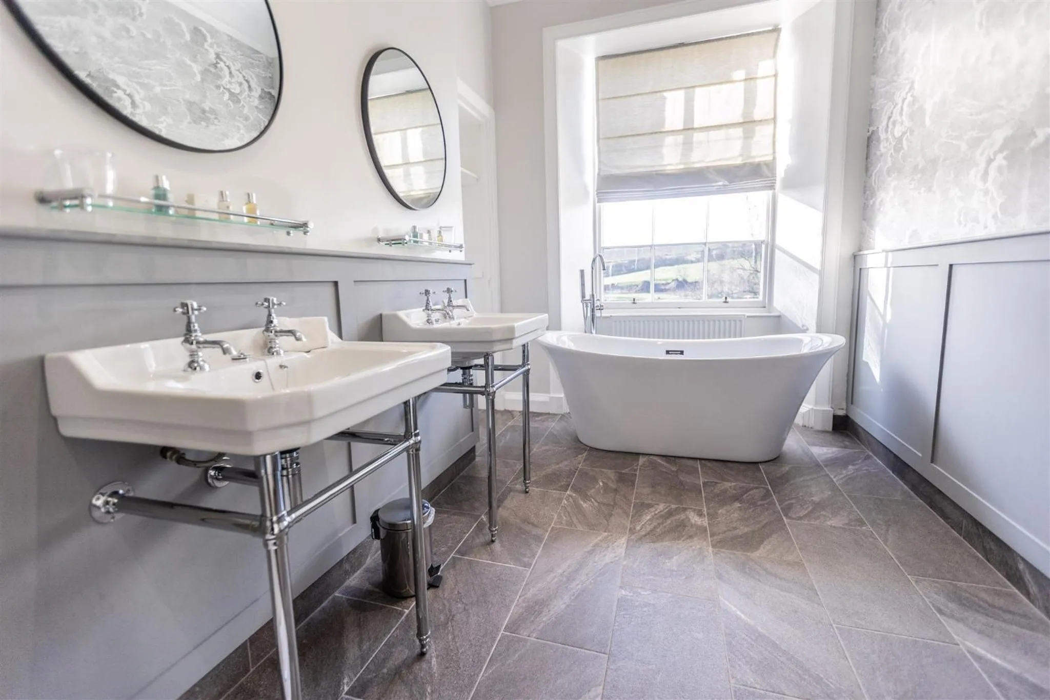 Bathroom in Marshall Meadows Manor House