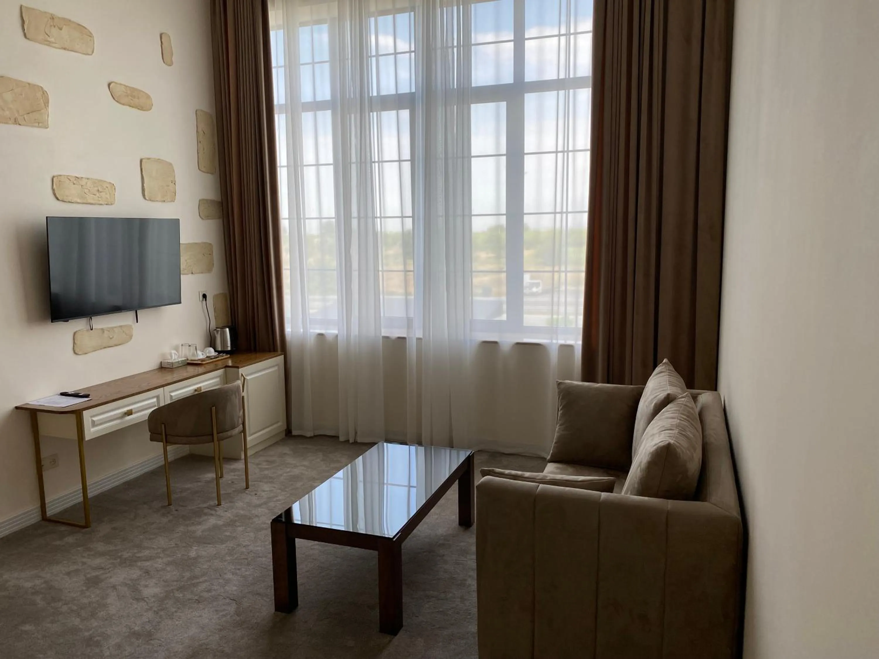 Seating area in Ketrin Hotel Restaurant