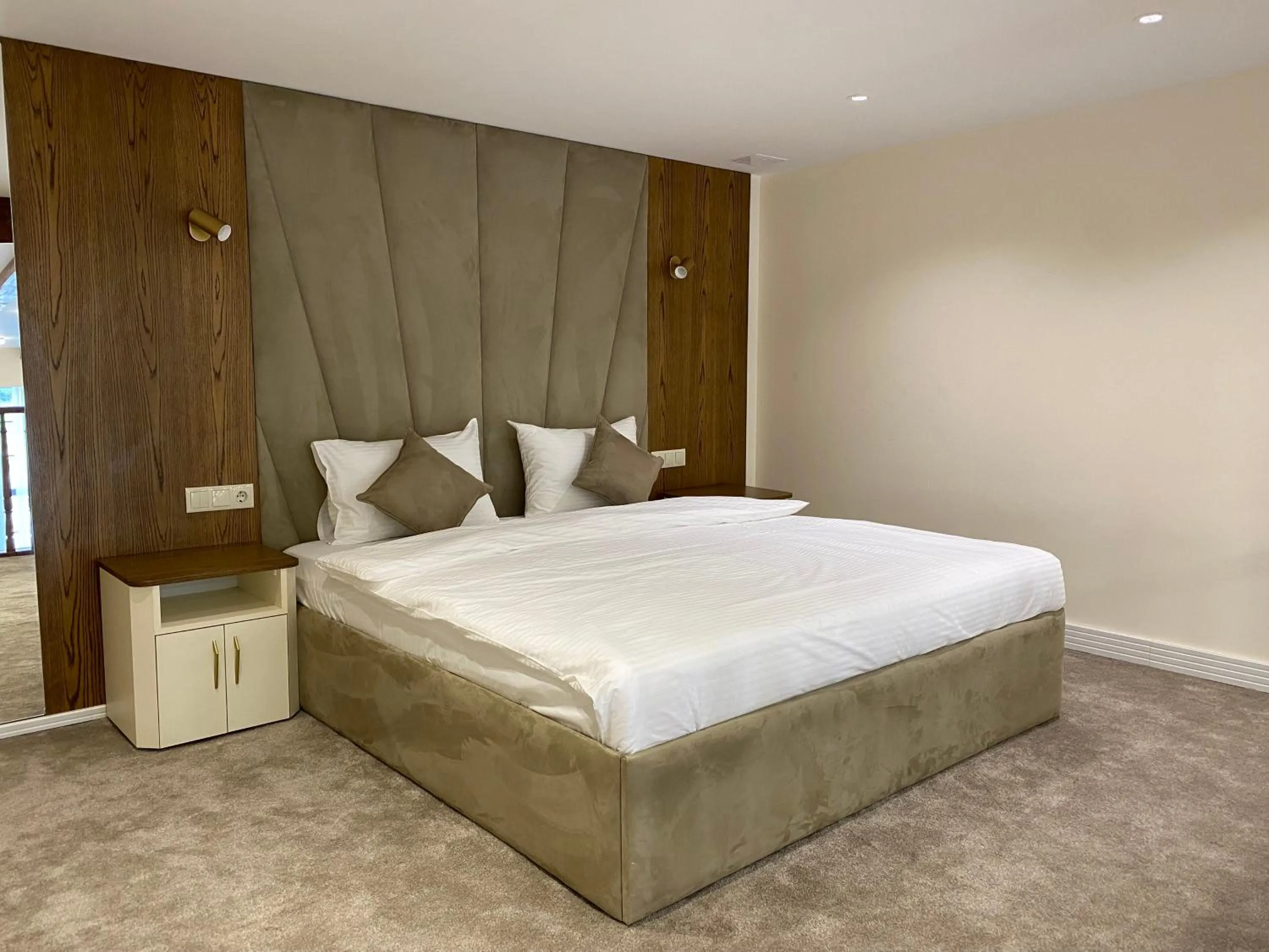 Photo of the whole room, Bed in Ketrin Hotel Restaurant