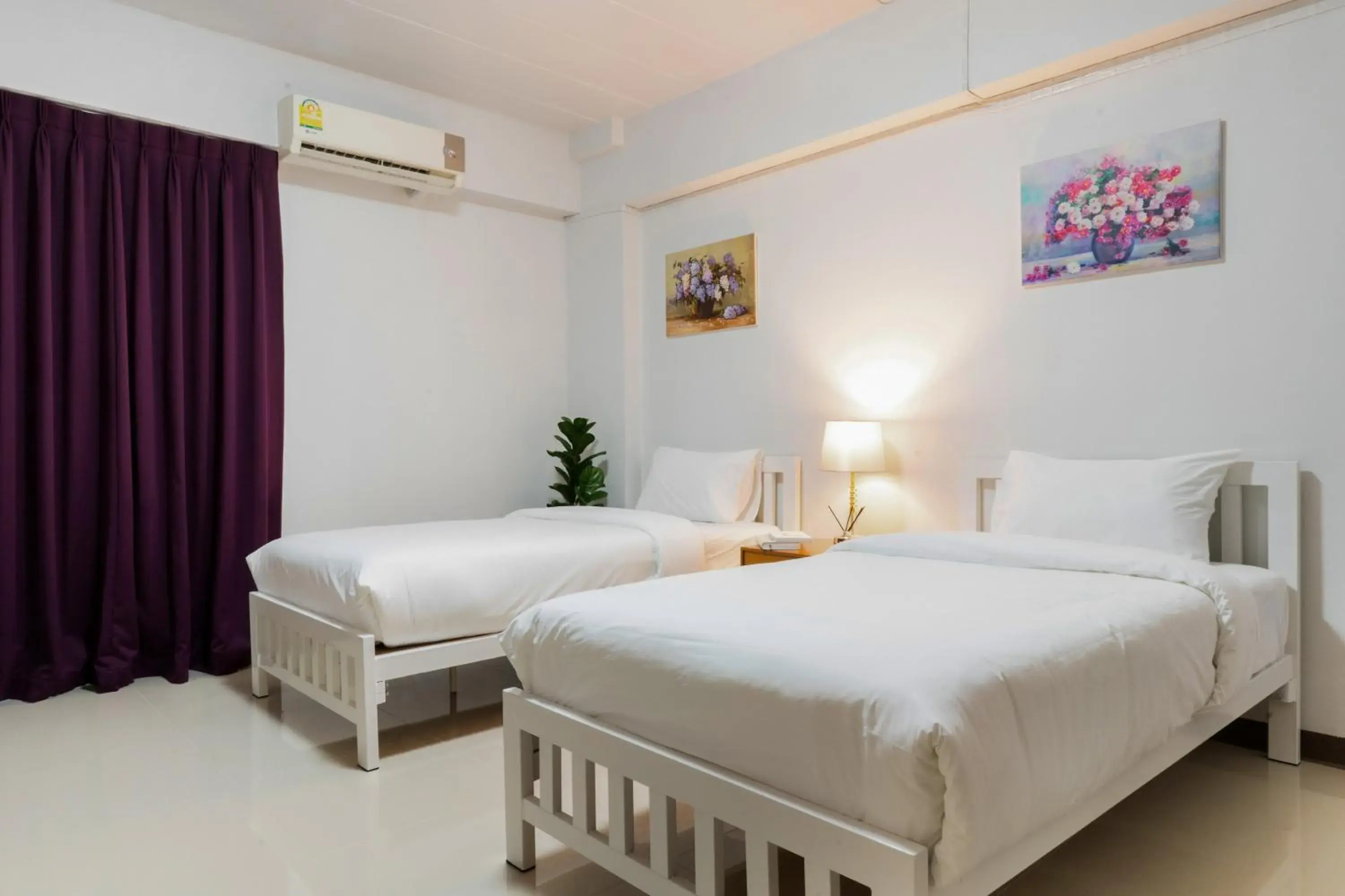 Superior Twin Room in Nicha Residence Hotel Superior Twin Room in Nicha Residence Hotel