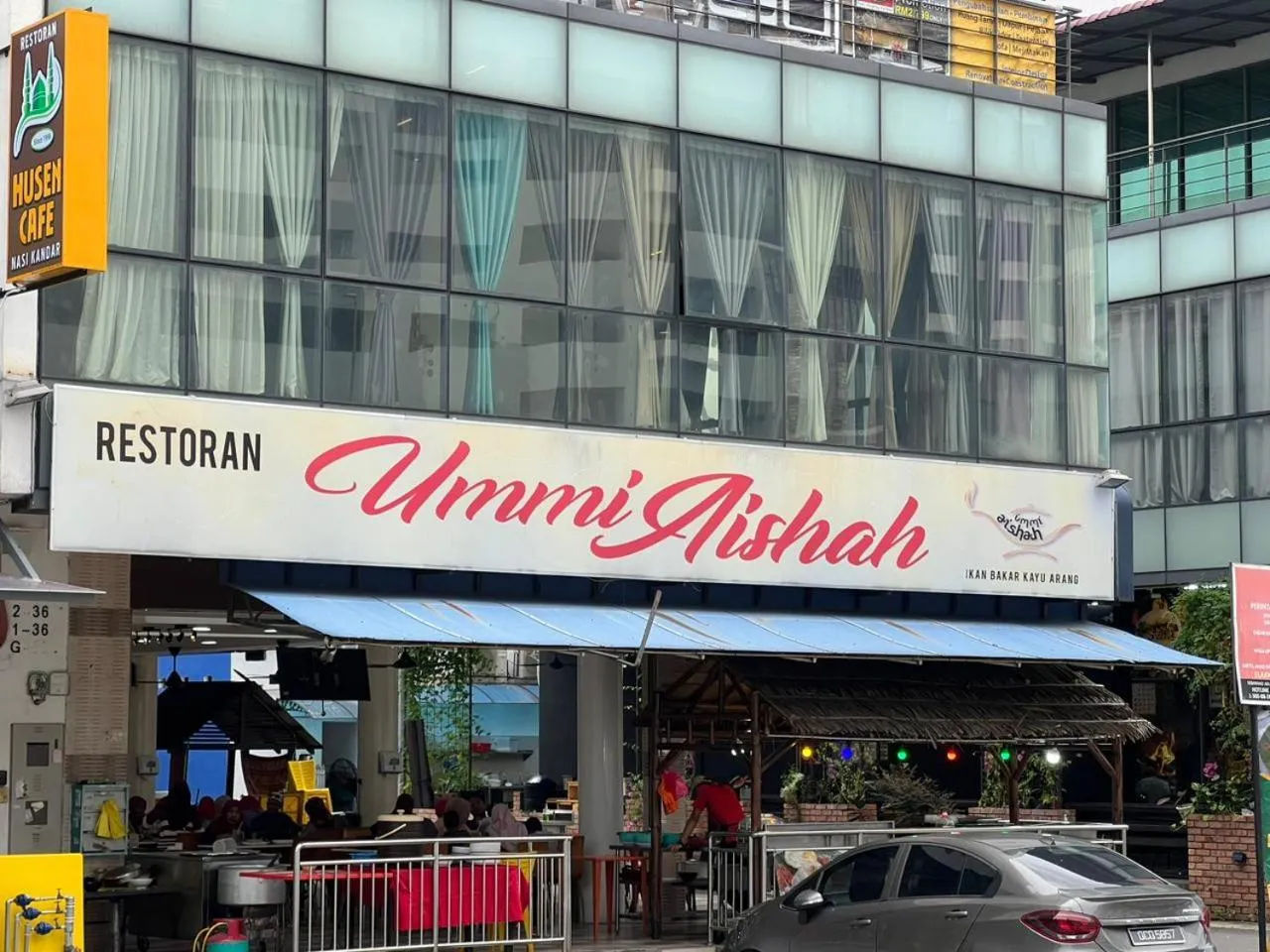 Restaurant/places to eat in Afie Roomstay KLIA Airport Transit