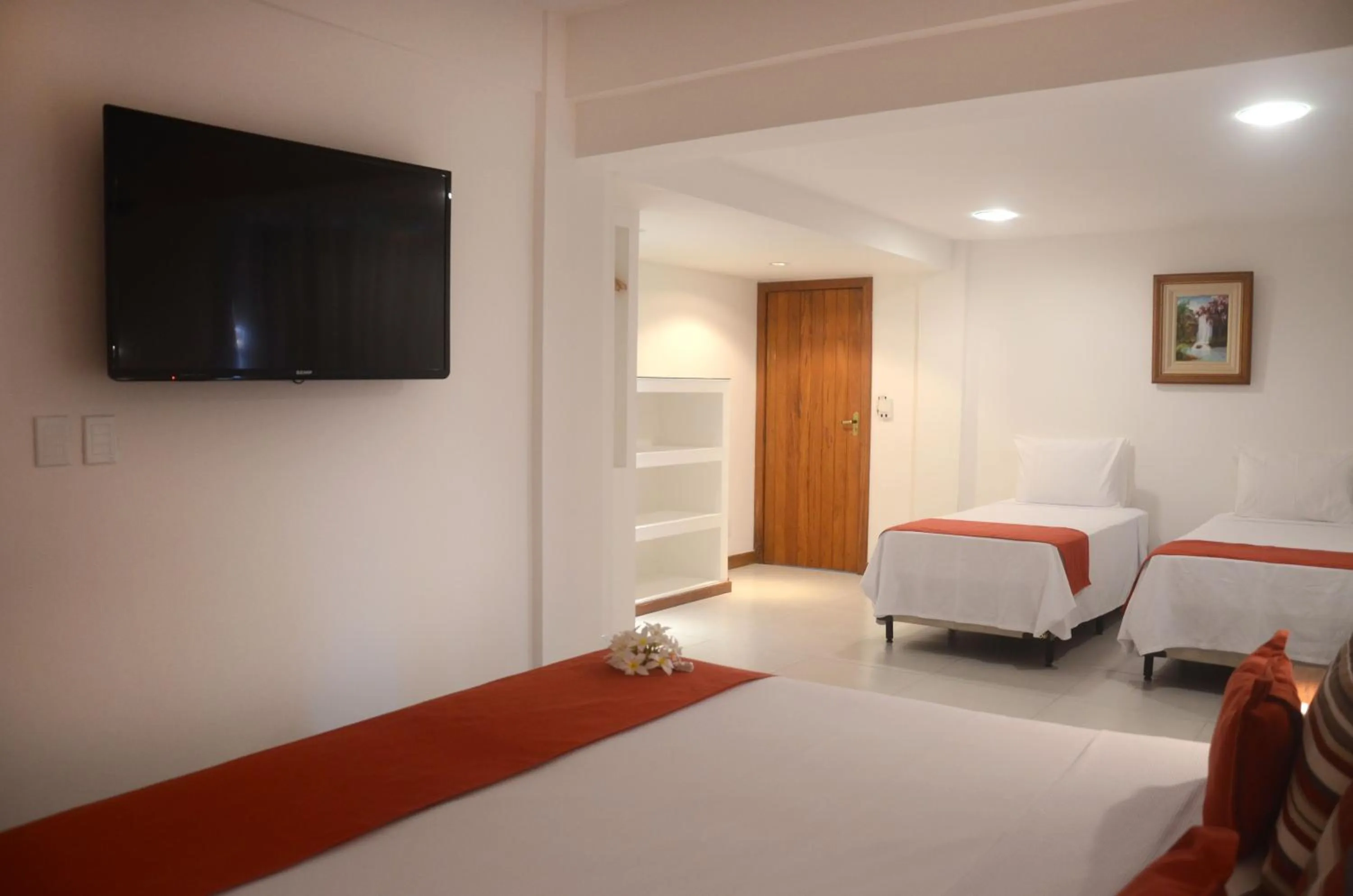 Photo of the whole room, Bed in Ilha Branca Exclusive Hotel