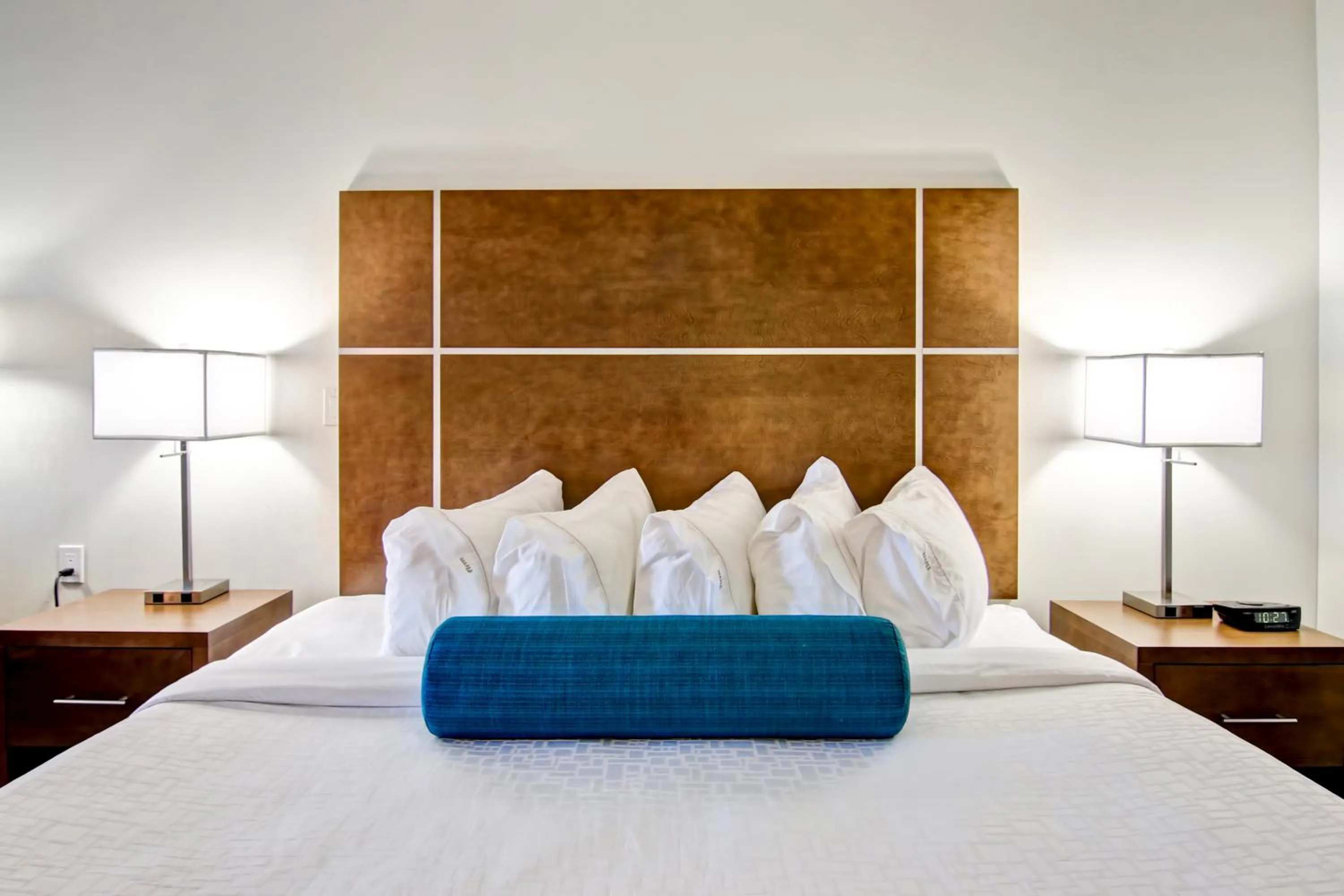 Bed in Canalta Martensville