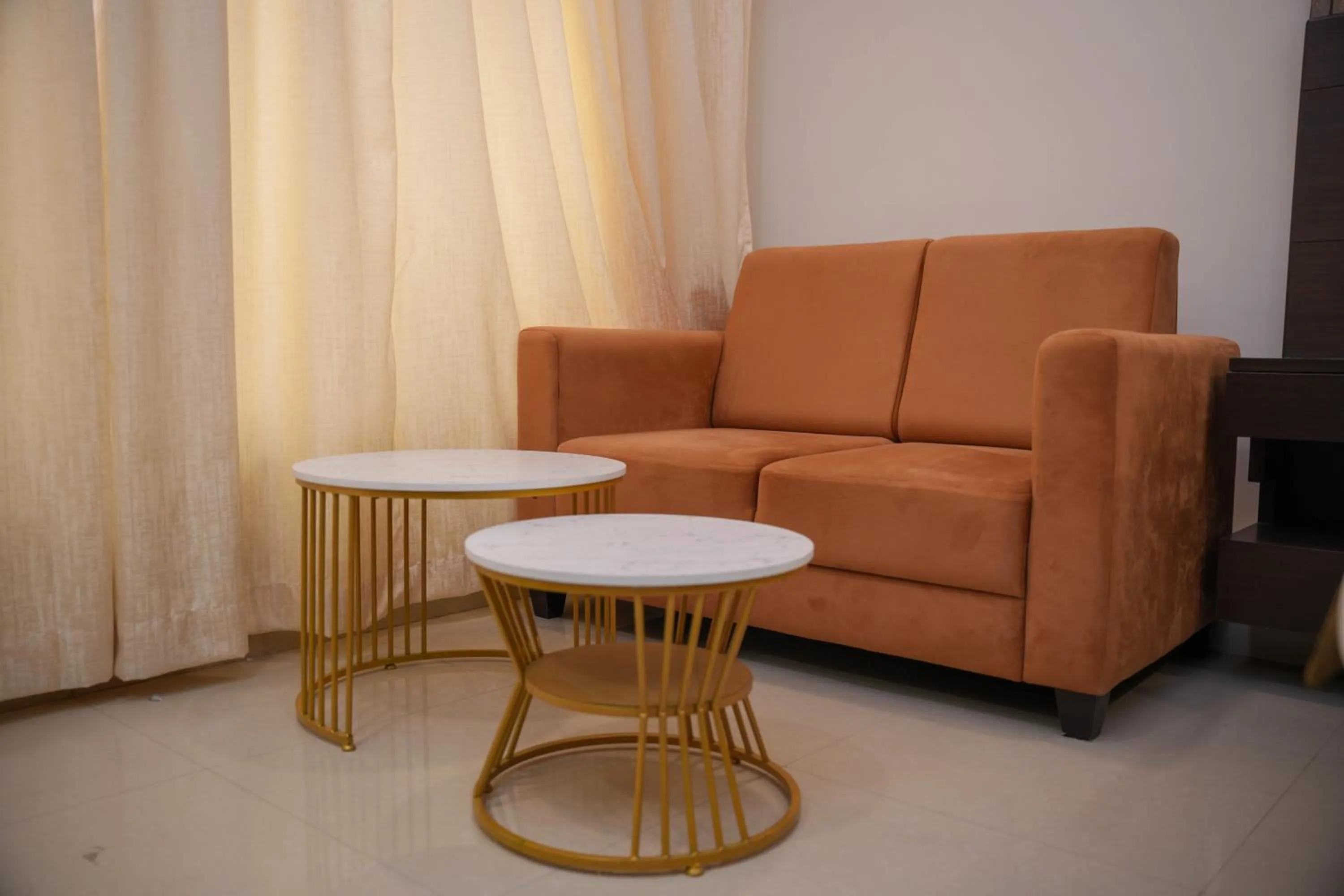 Seating area in The Ontime Hotel, Bangalore