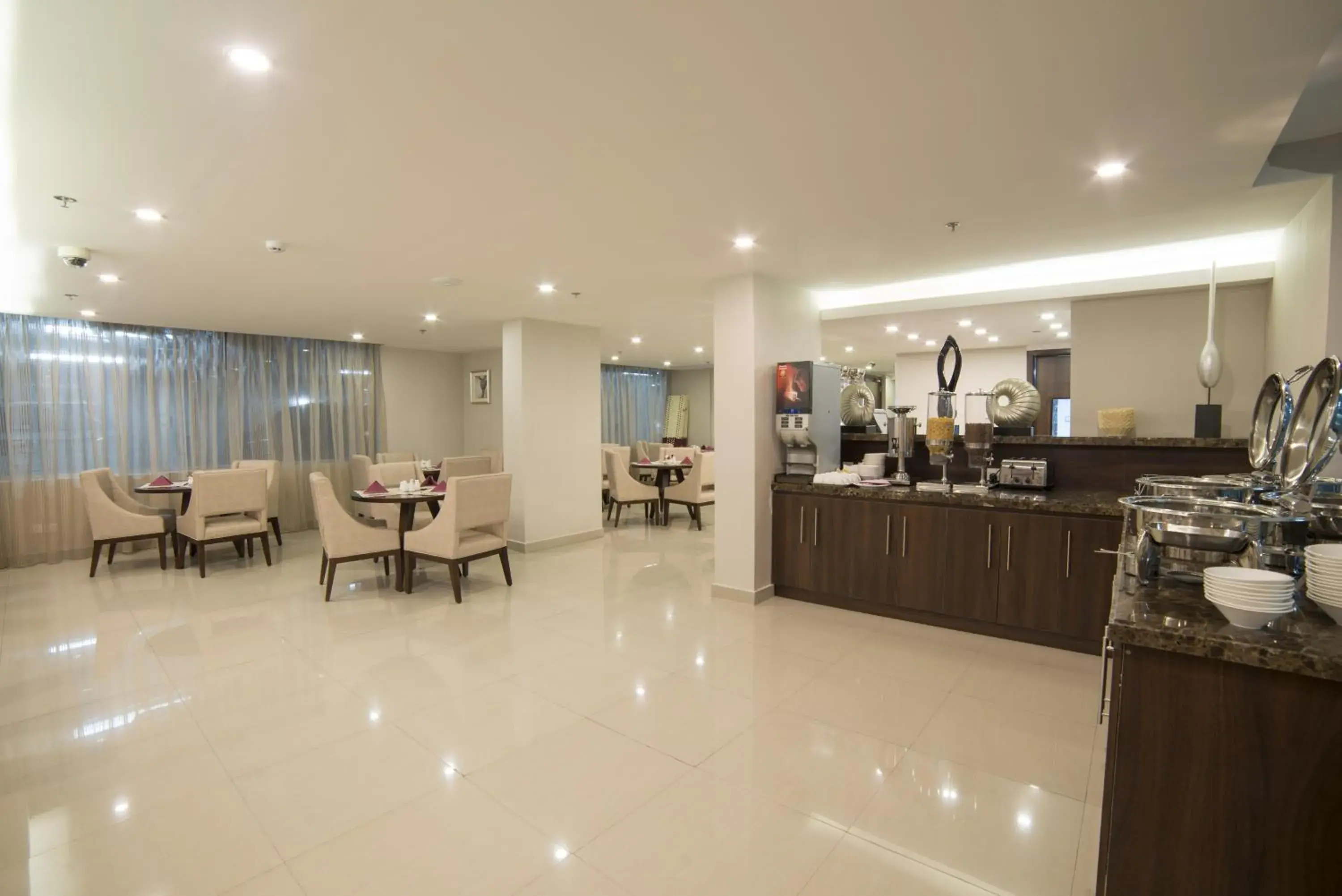 Restaurant/places to eat in Tulip Inn - Taskeen Served Apartment Restaurant/places to eat in Tulip Inn - Taskeen Served Apartment