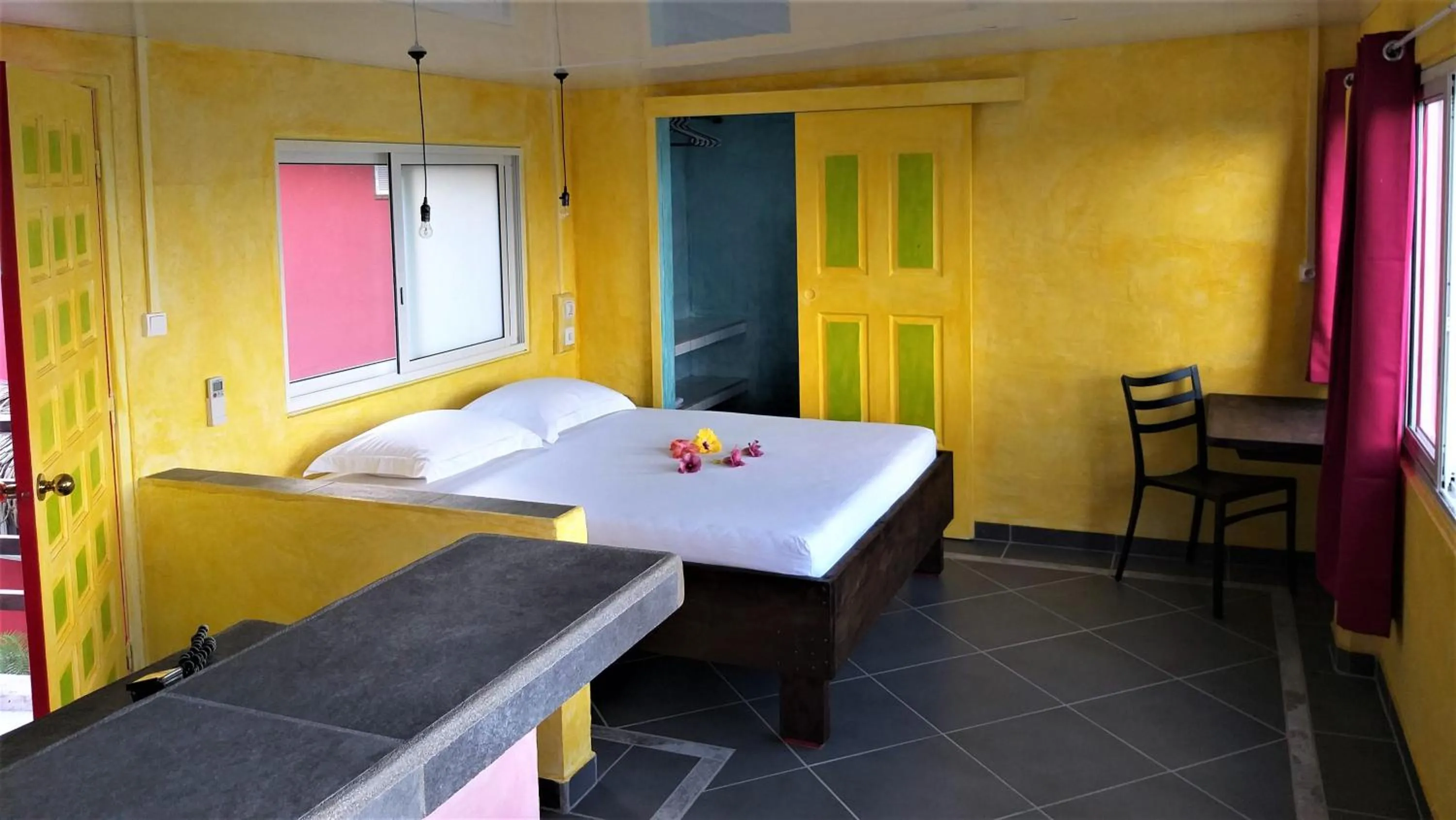 Bed in Sunset Hill Lodge