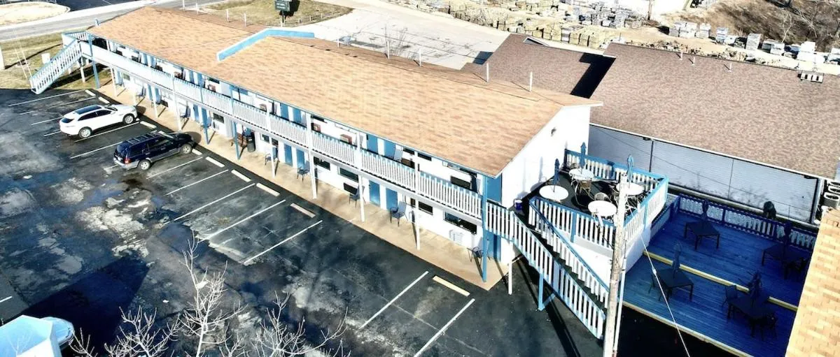 Bird's eye view in Ozark Inn and Suites