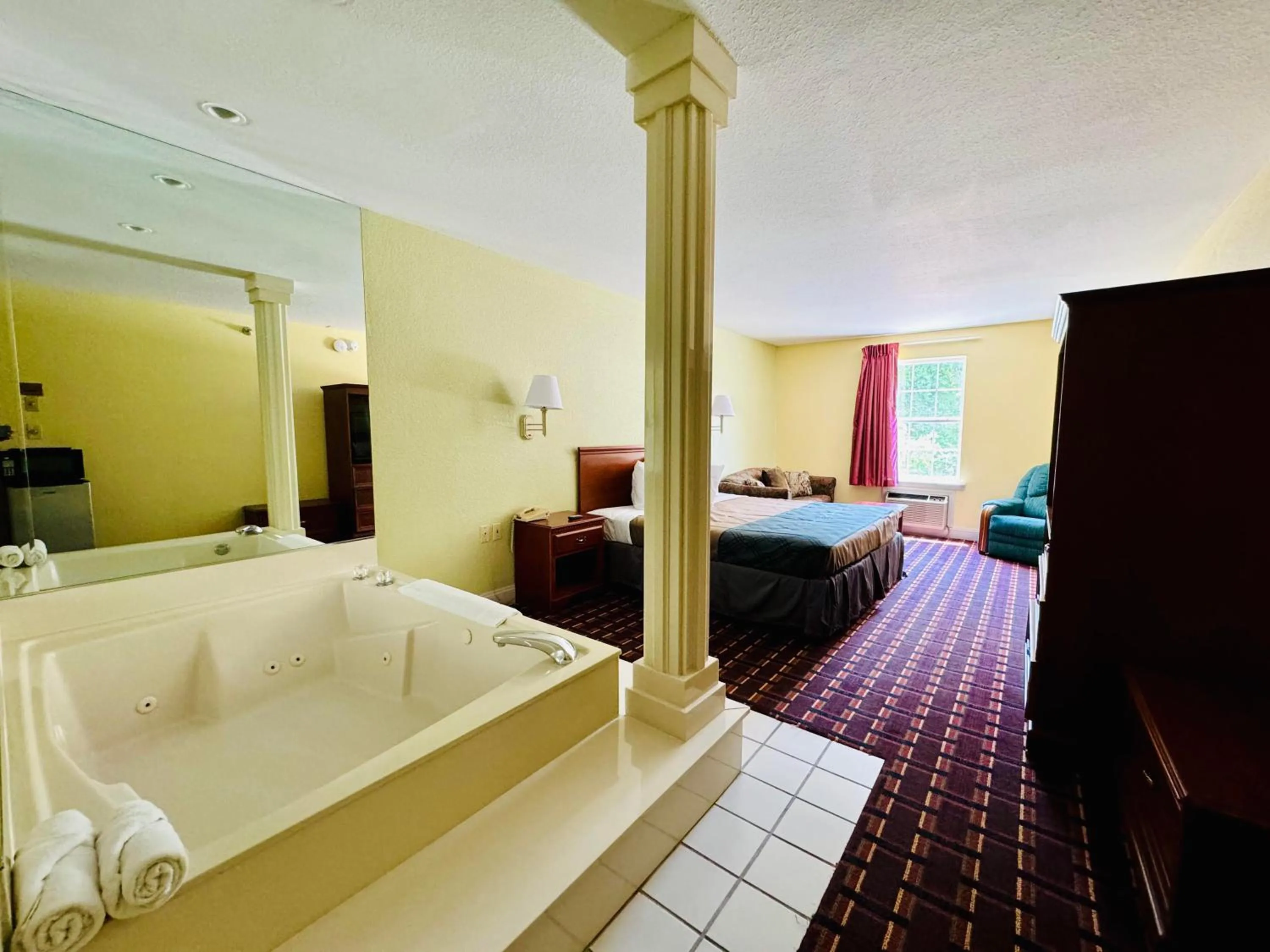 Ozark Inn and Suites