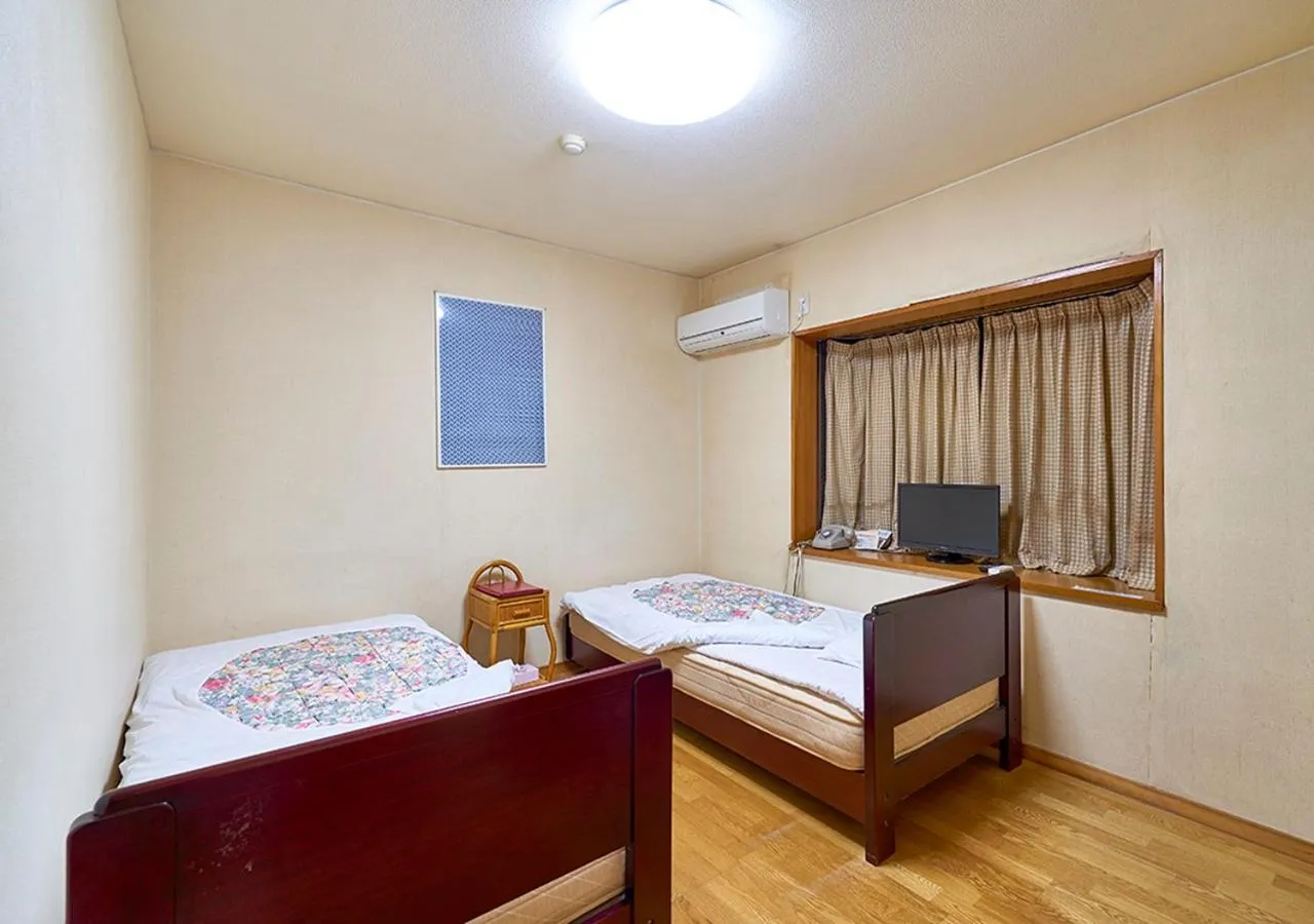 Photo of the whole room in Shinwaka Lodge