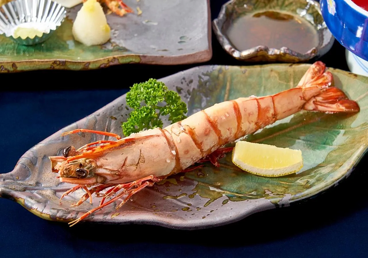 Food and drinks in Shinwaka Lodge