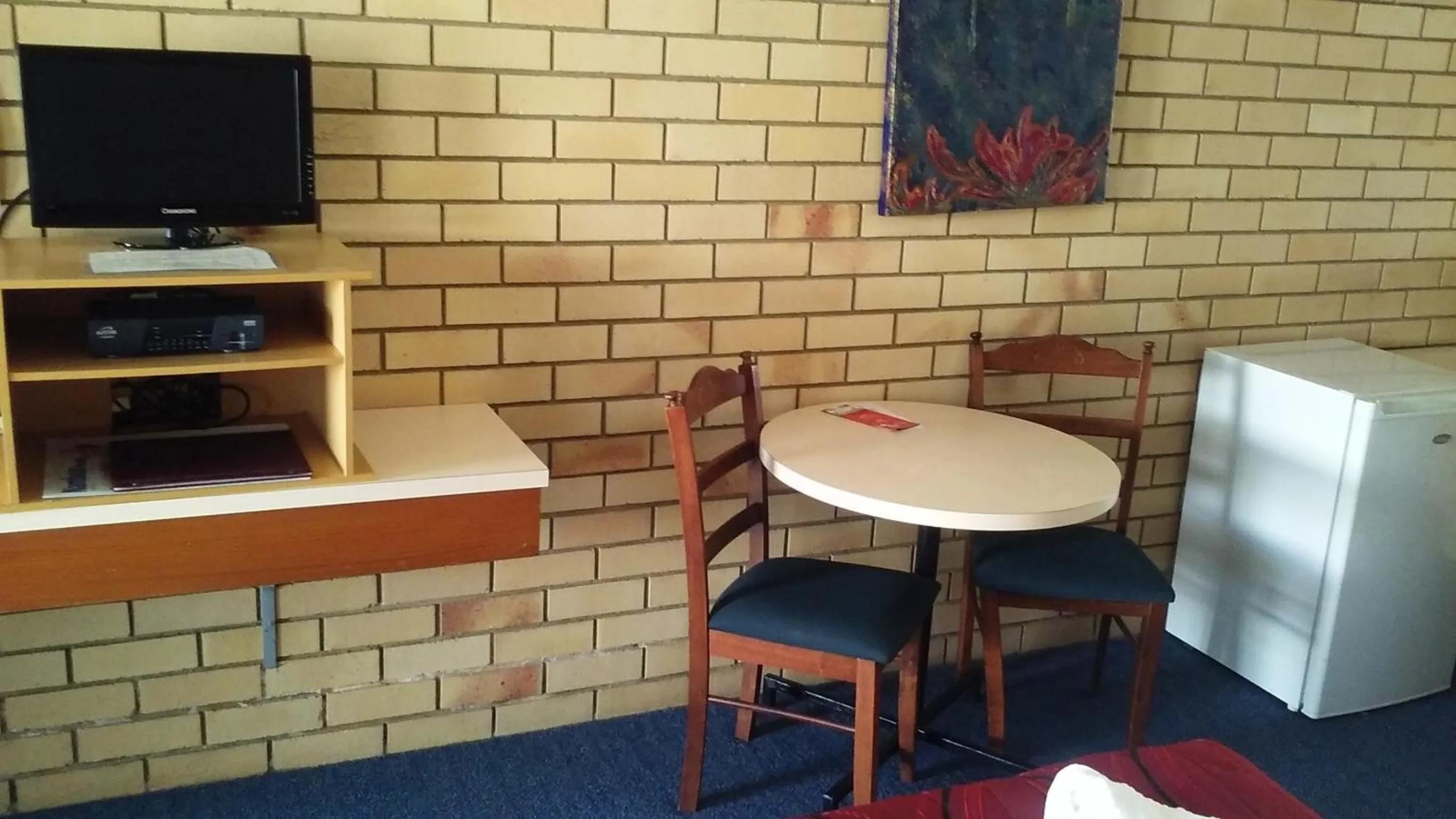 Seating area in Nambour Central Motel