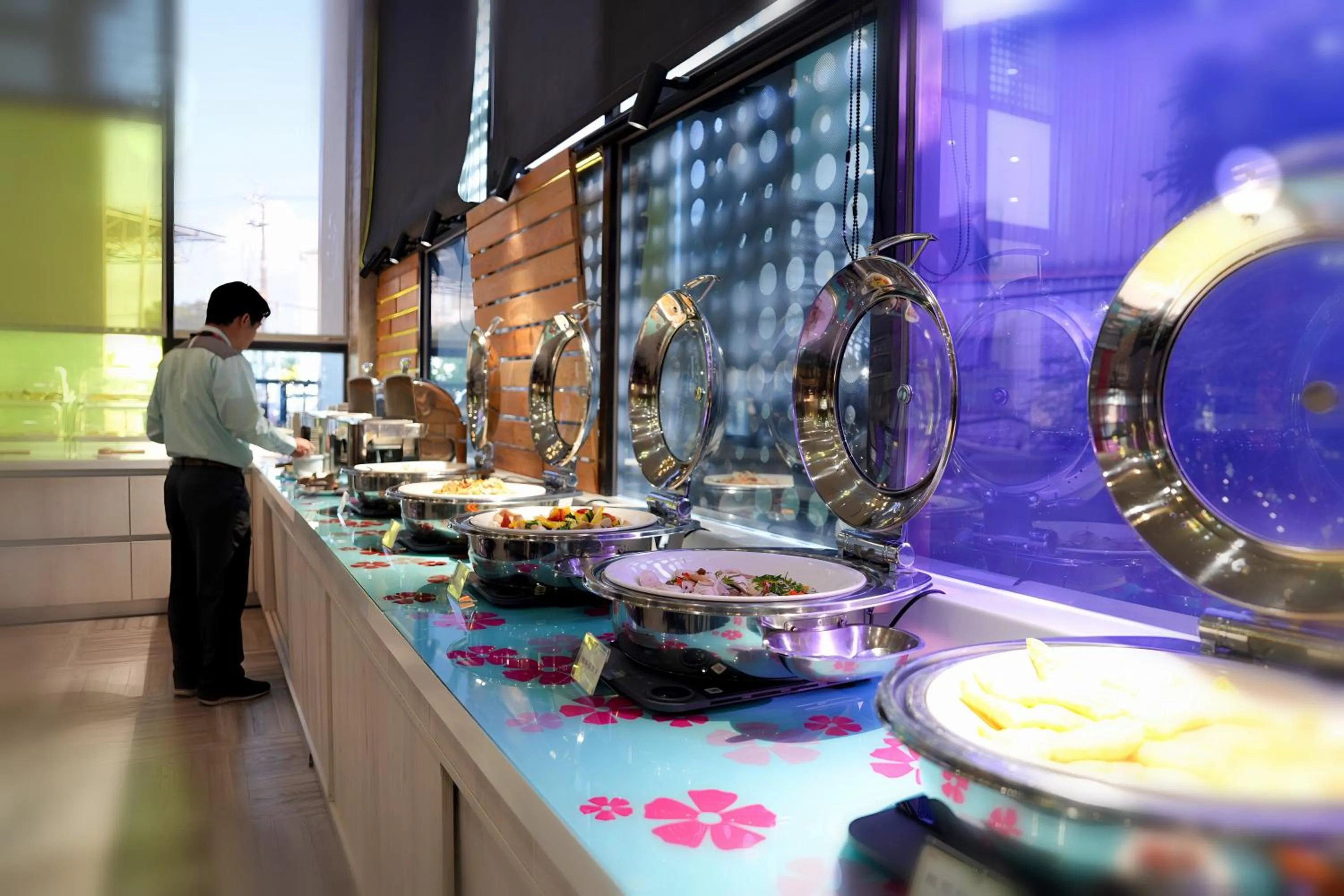 Food in Freedom Design Hotel