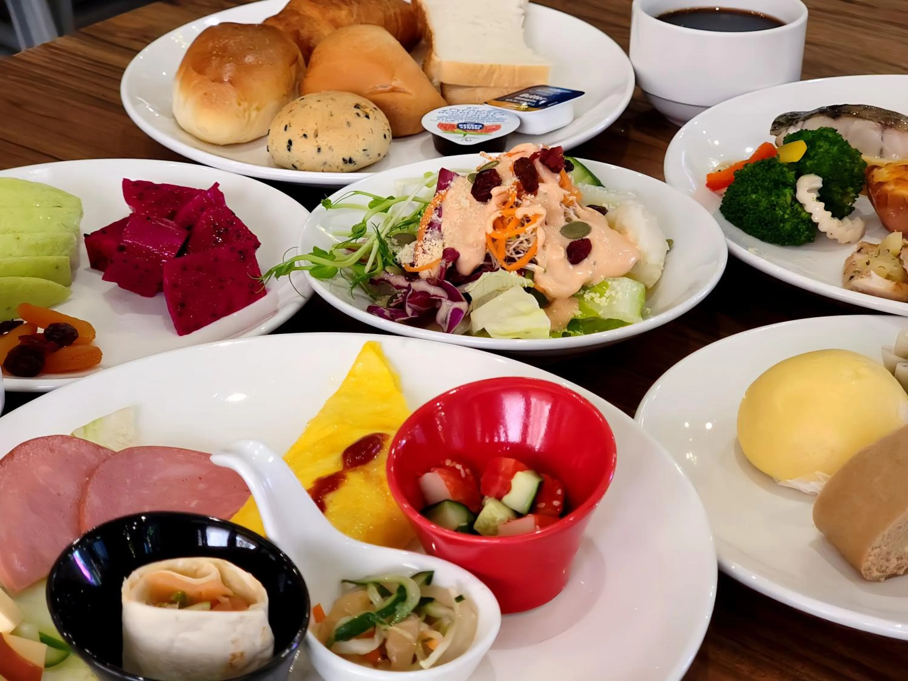 Food and drinks in Freedom Design Hotel