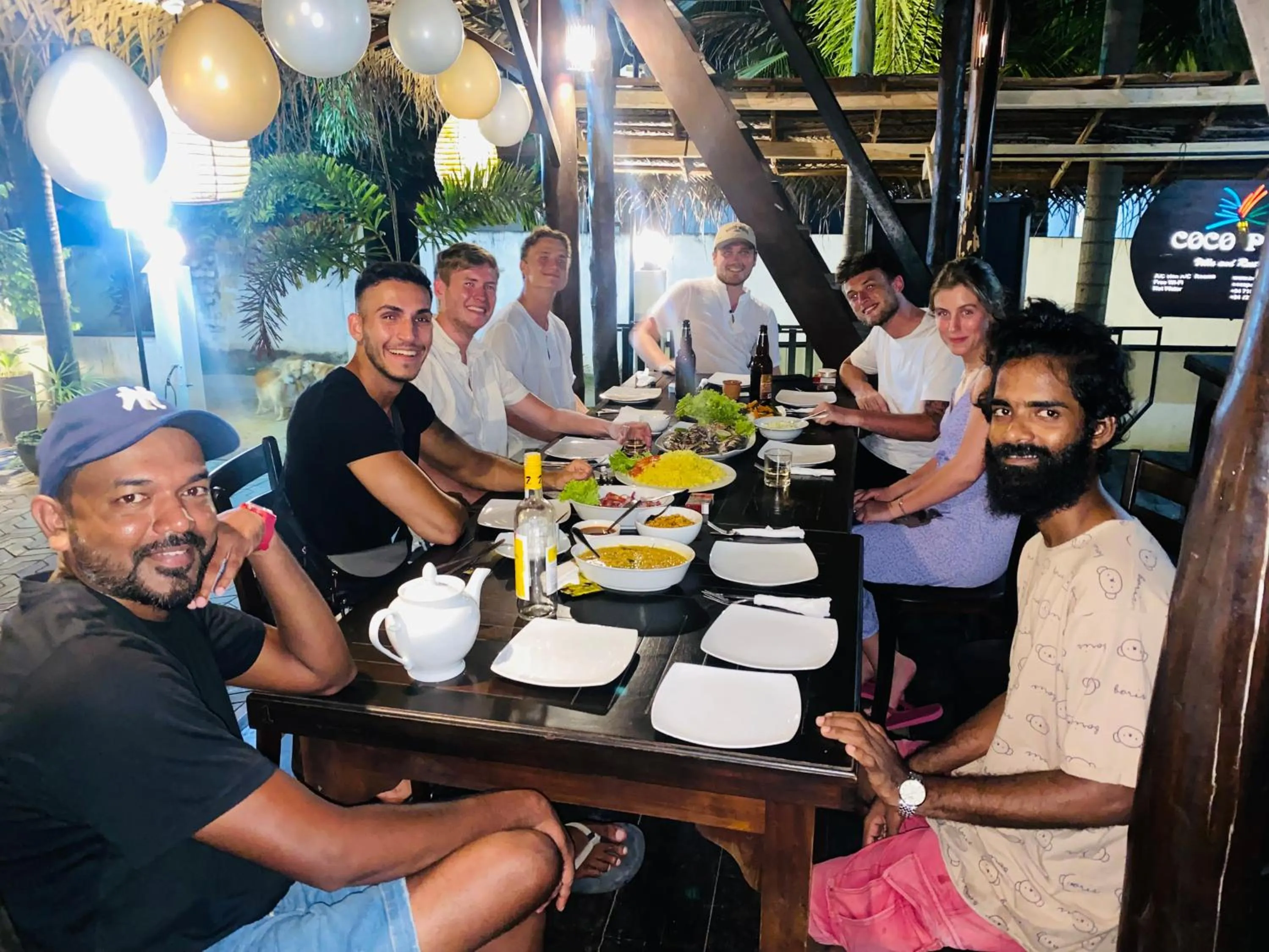 Restaurant/places to eat in Coco Palm Villa and Cabanas