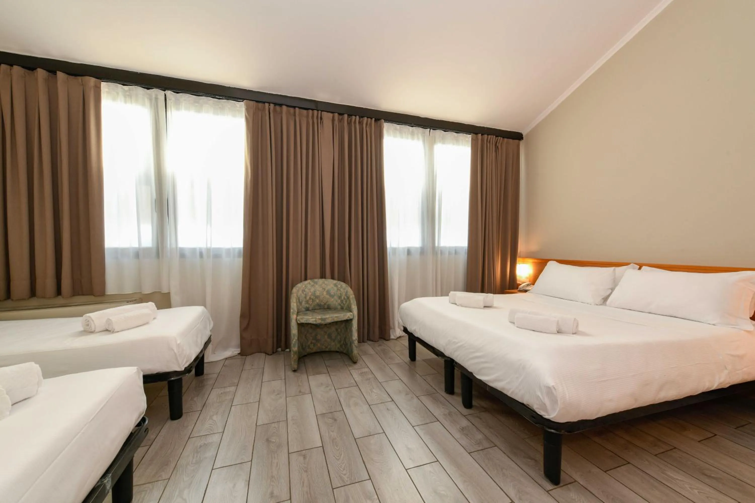 Bed in Best Western Hotel Garda