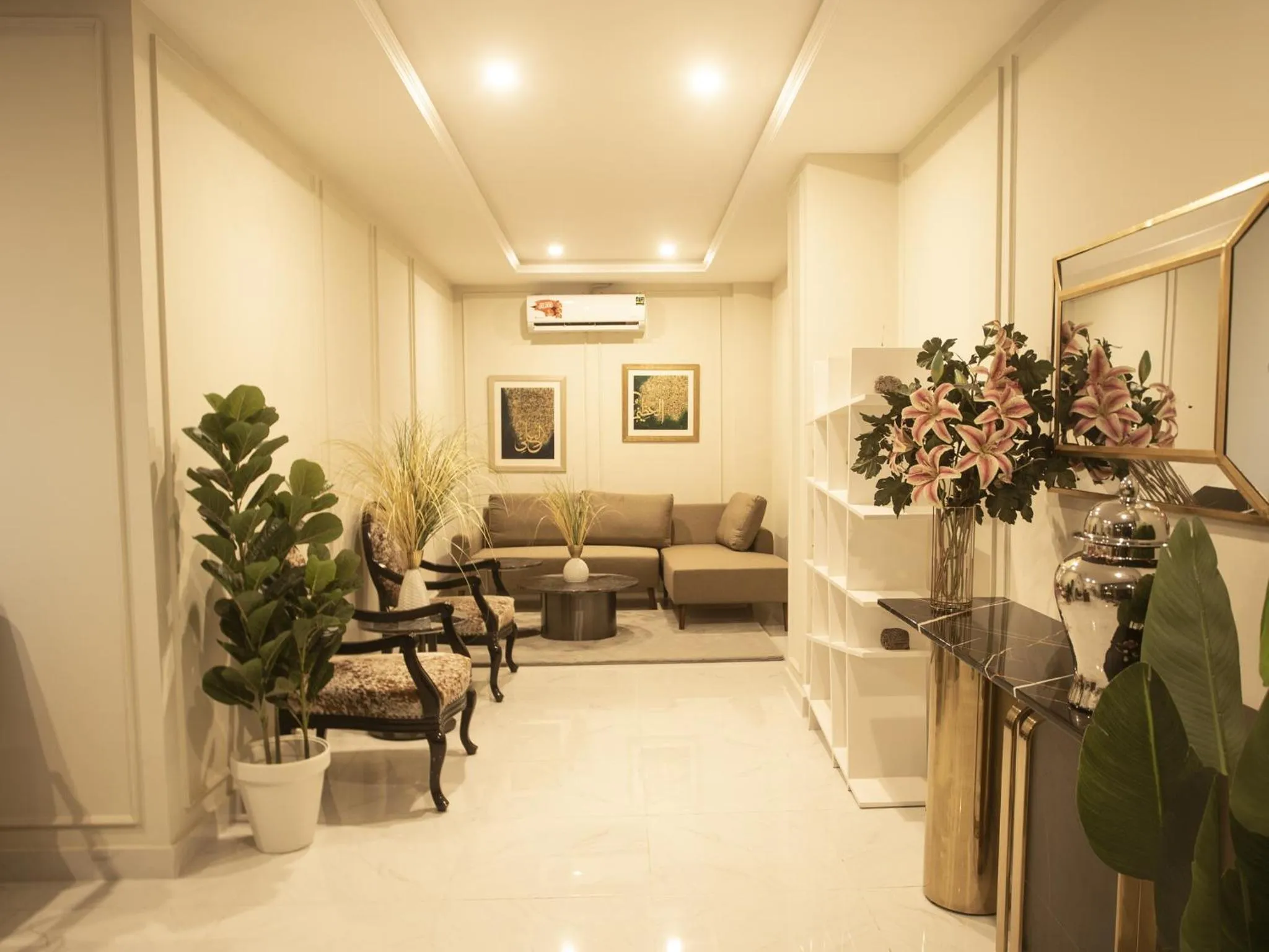 Lobby or reception in Toor Hotel Apartments