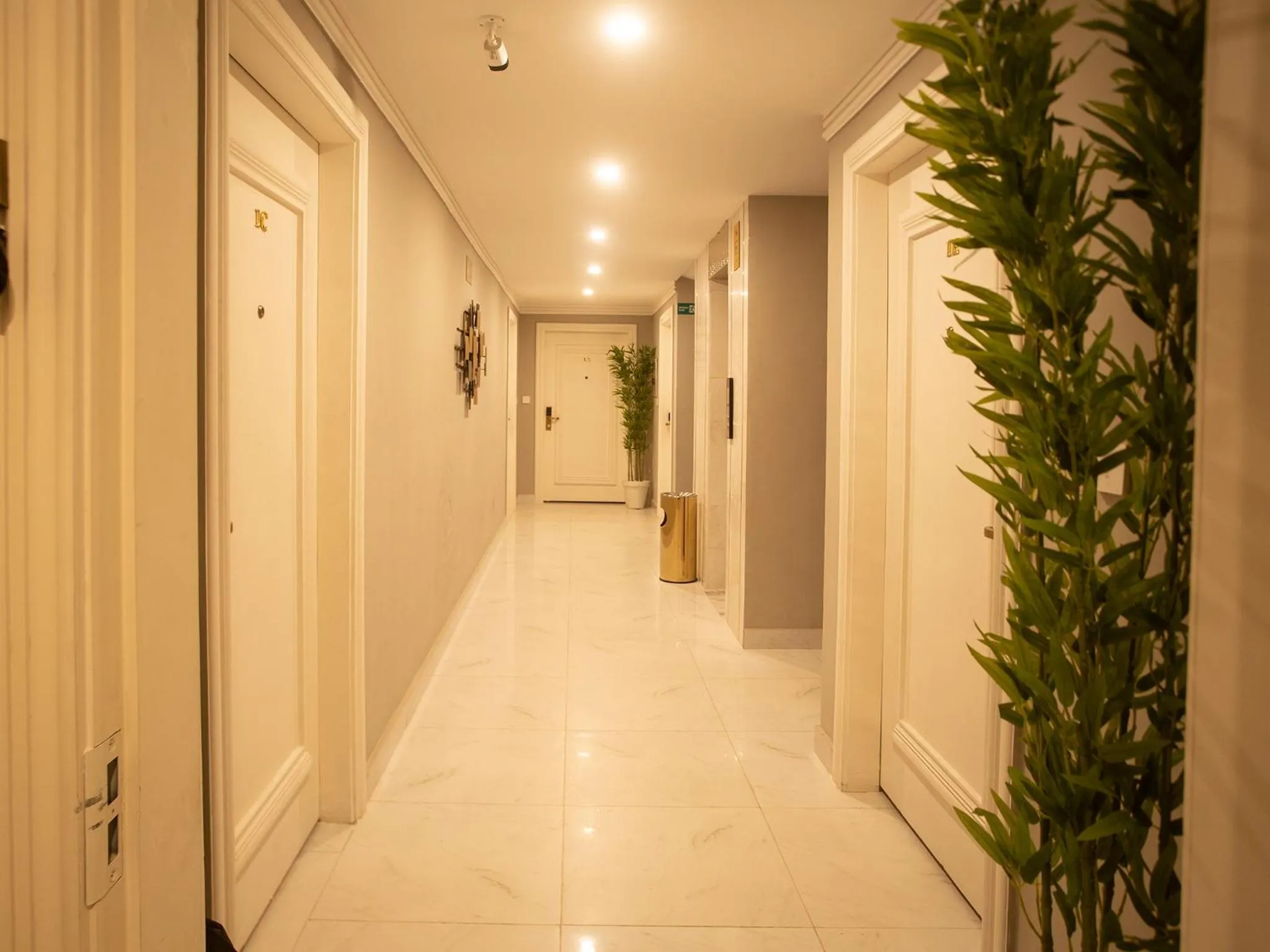 Lobby or reception in Toor Hotel Apartments