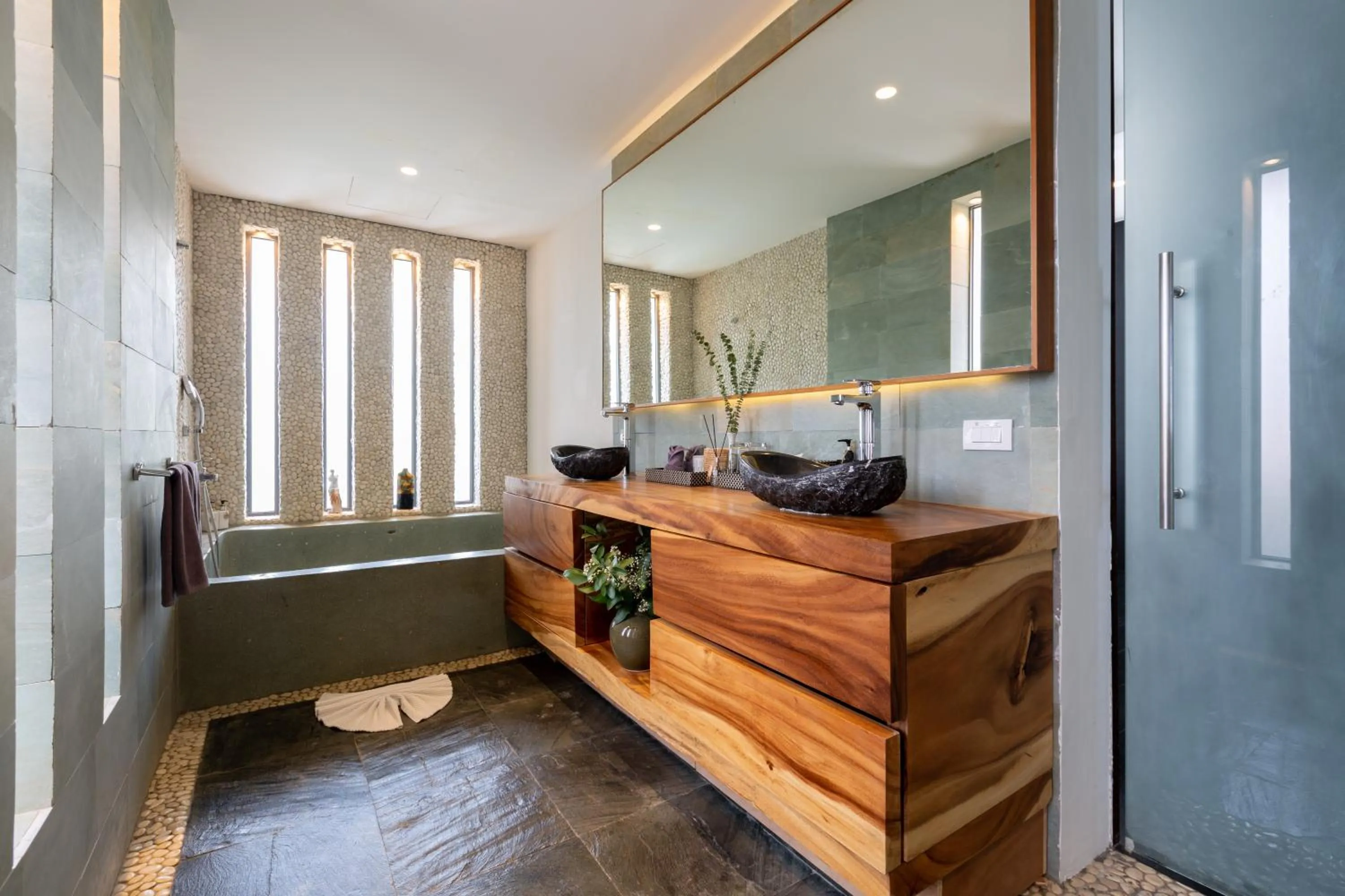 Bathroom in Villa U - 3BR Beachfront Haven