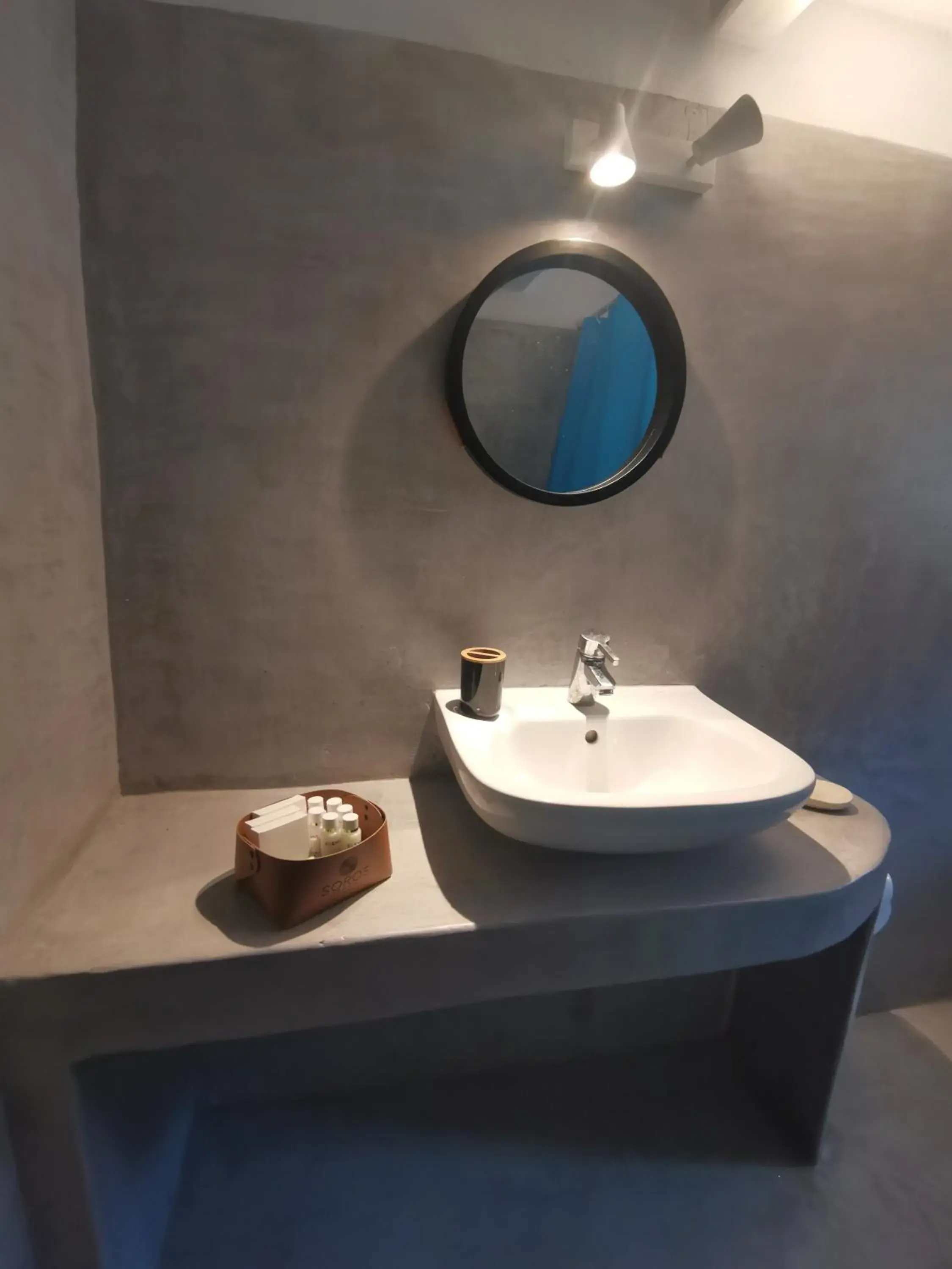 Bathroom in Soros Beach Antiparos Bathroom in Soros Beach Antiparos