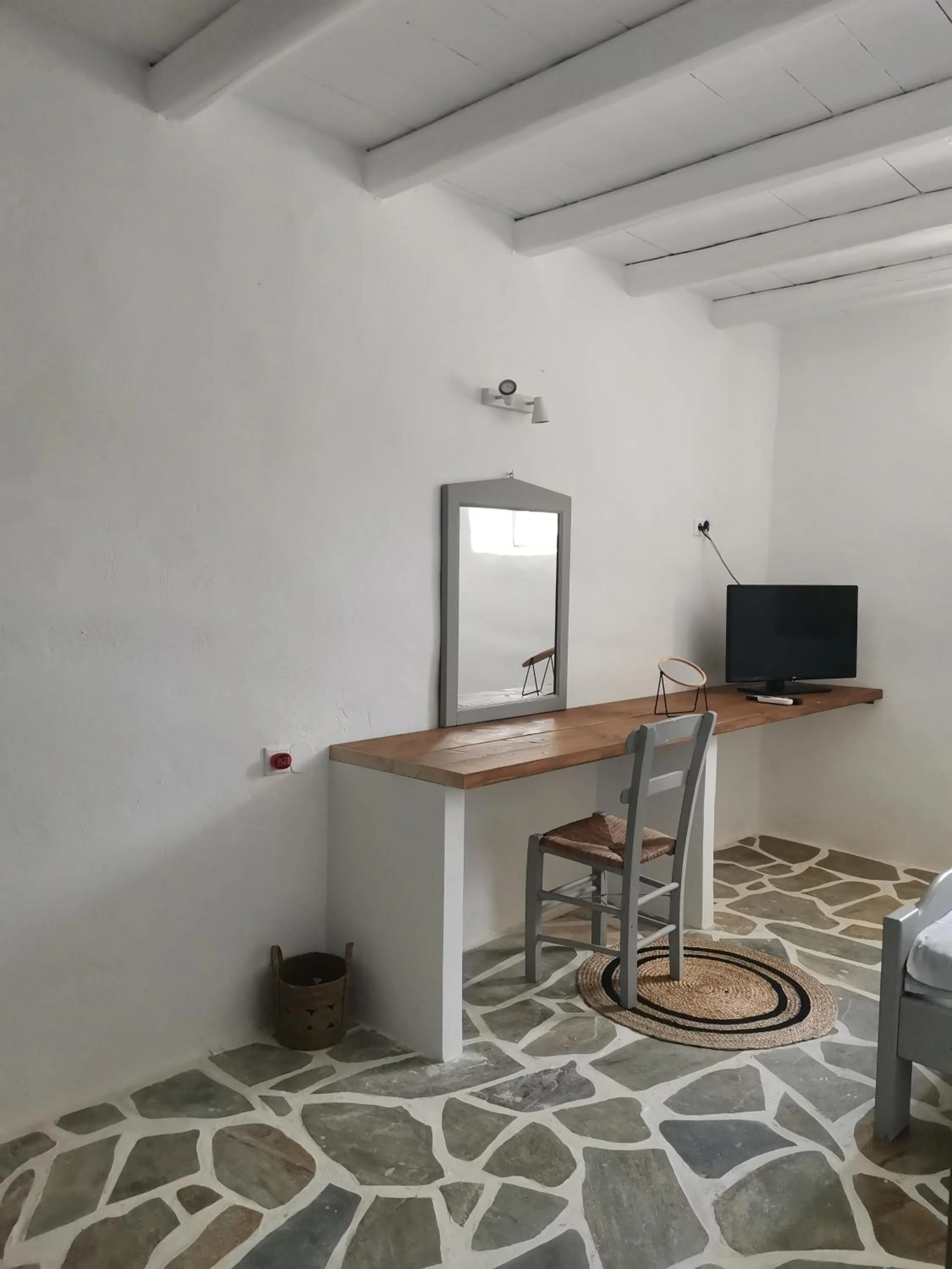 TV and multimedia in Soros Beach Antiparos