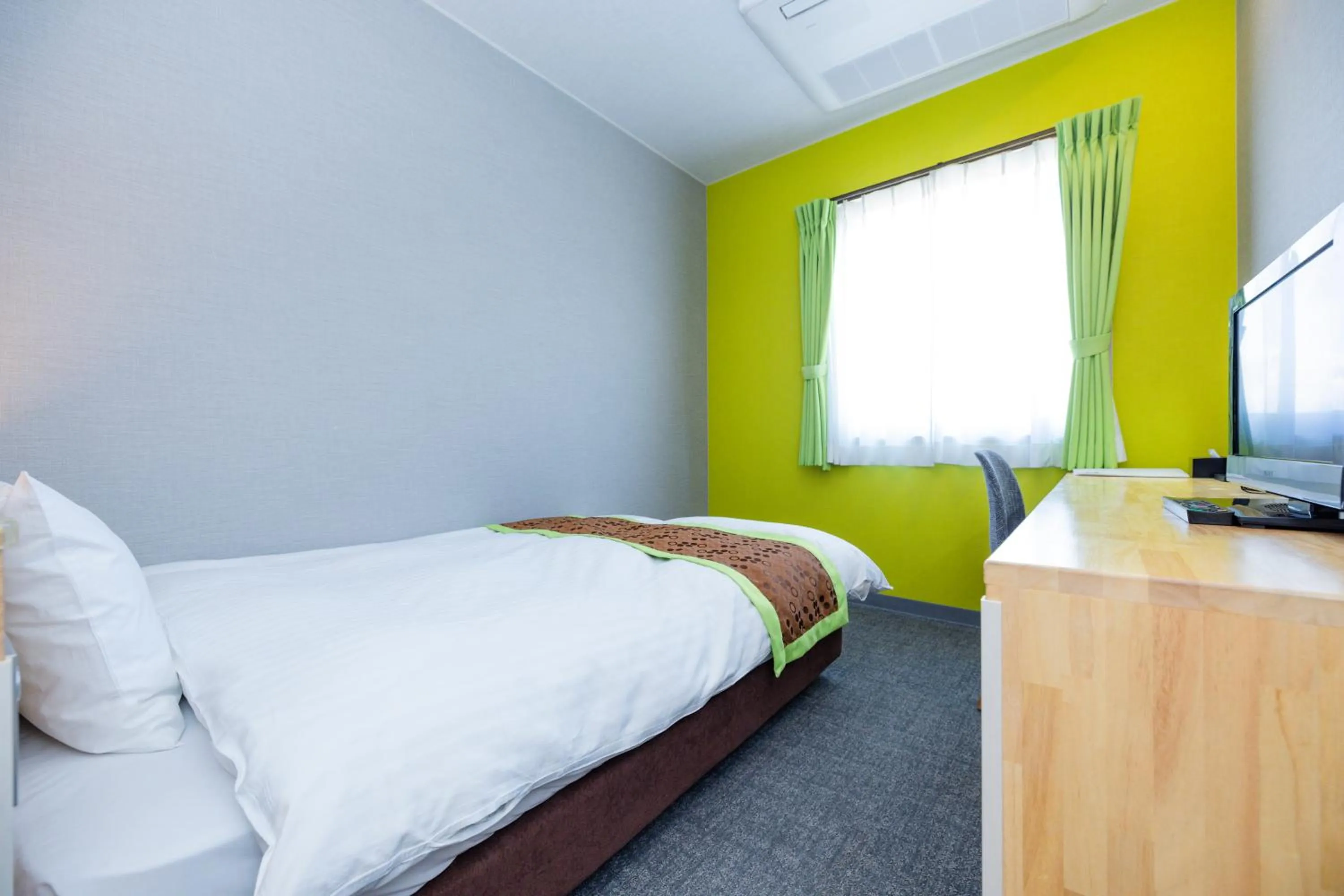 Bedroom, Bed in Hotel Takasago