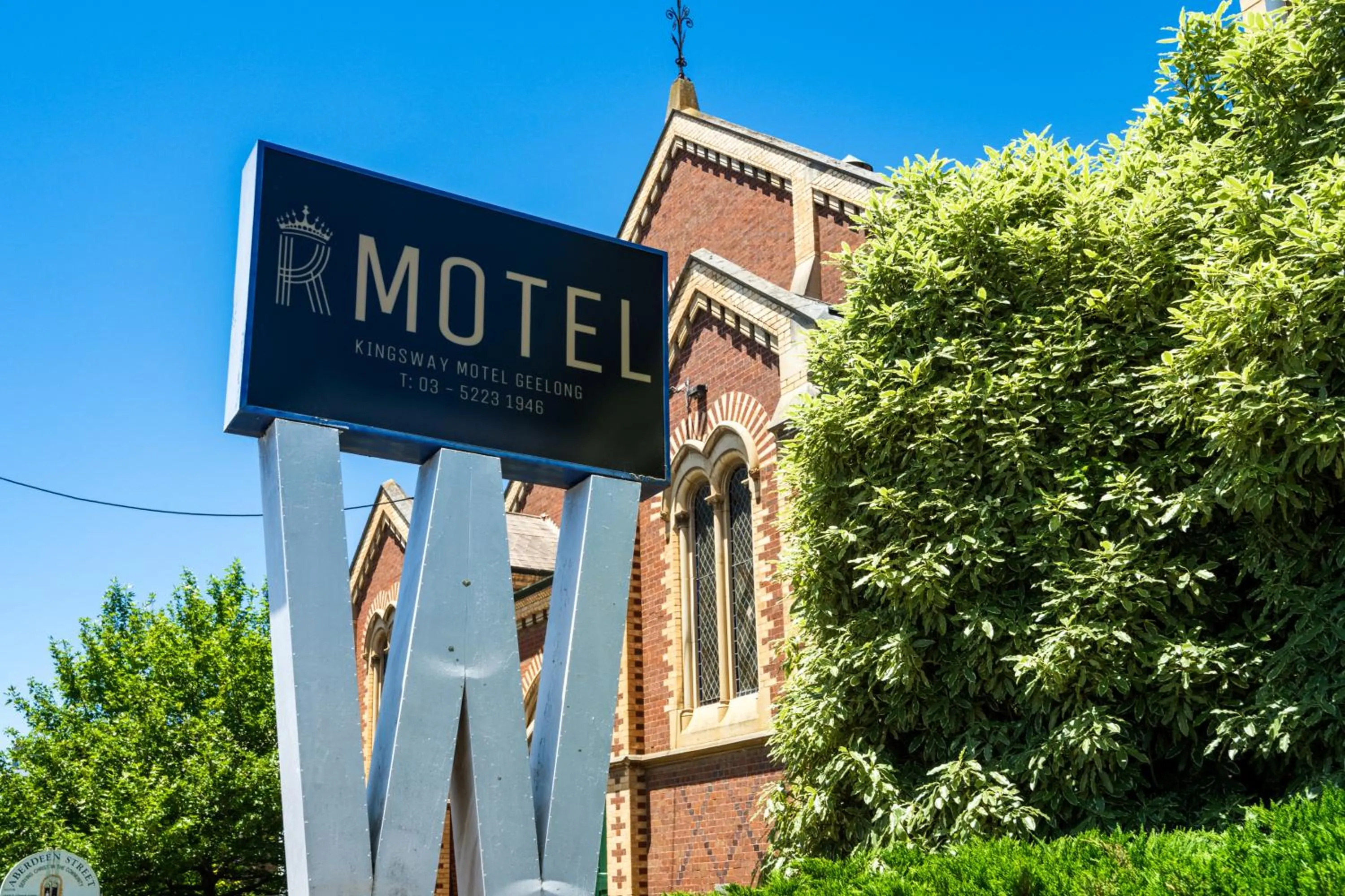 Street view in Kingsway Motel Geelong