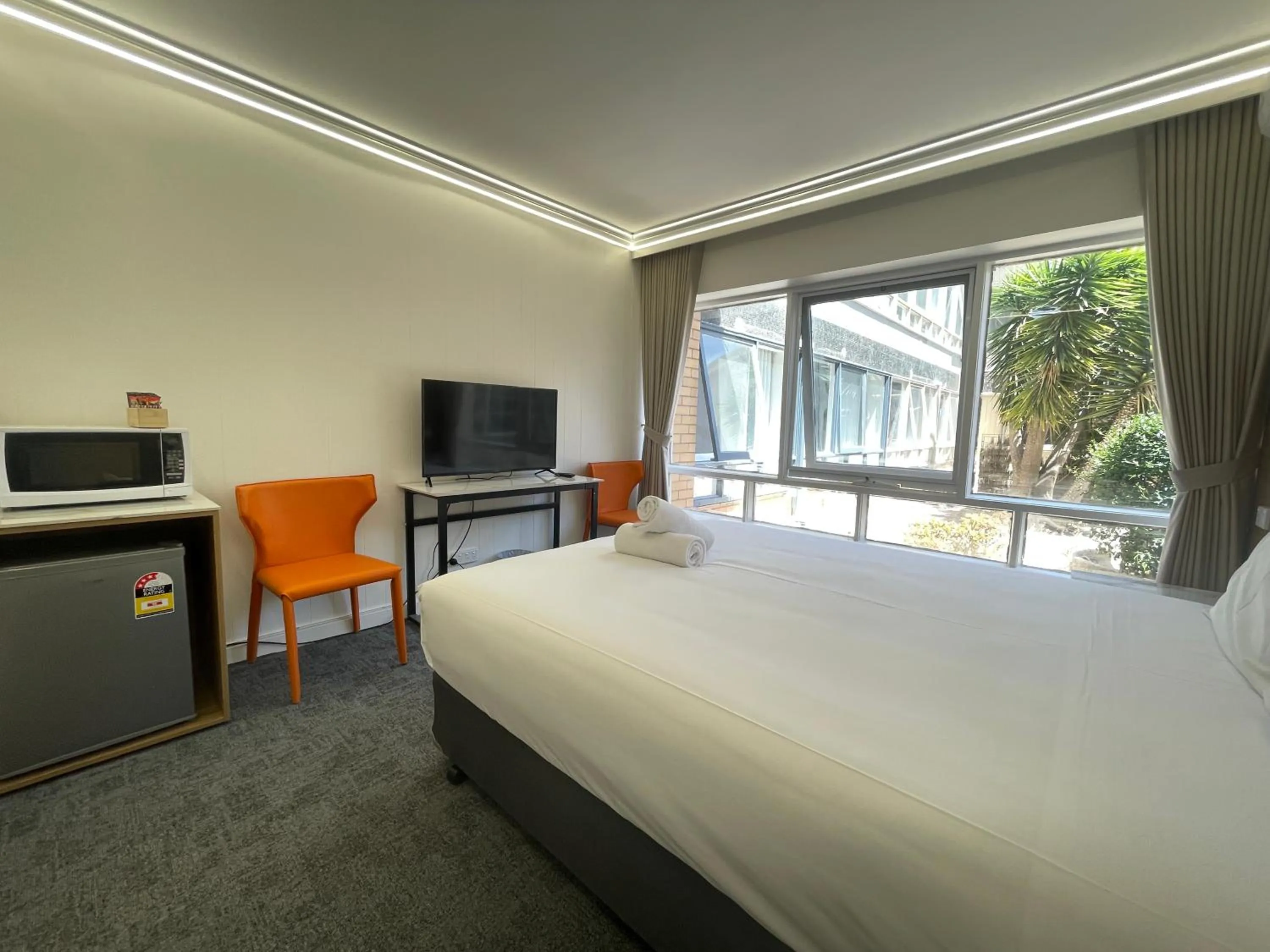 Bed in Kingsway Motel Geelong