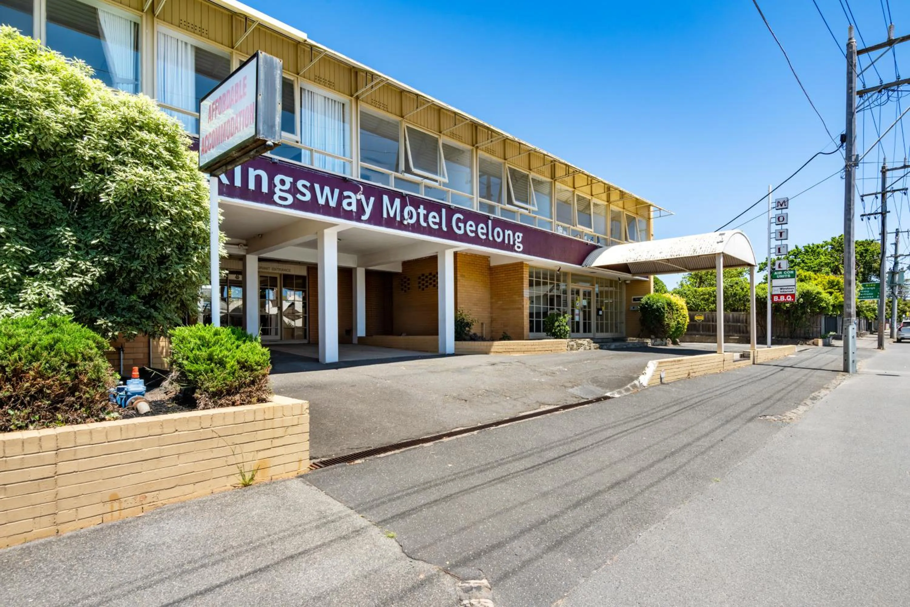 Street view in Kingsway Motel Geelong