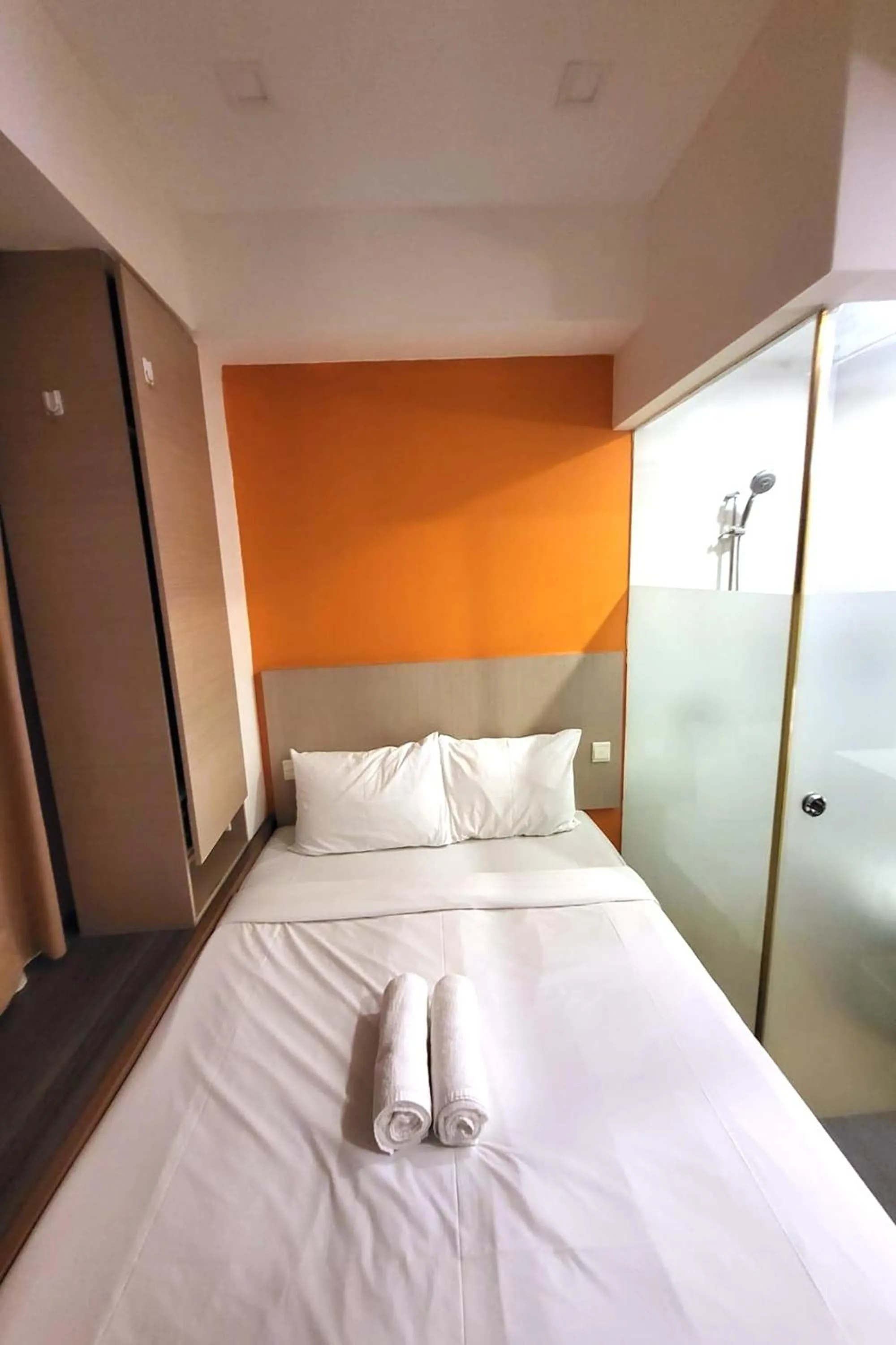 Bed in Philip Hotel Balestier