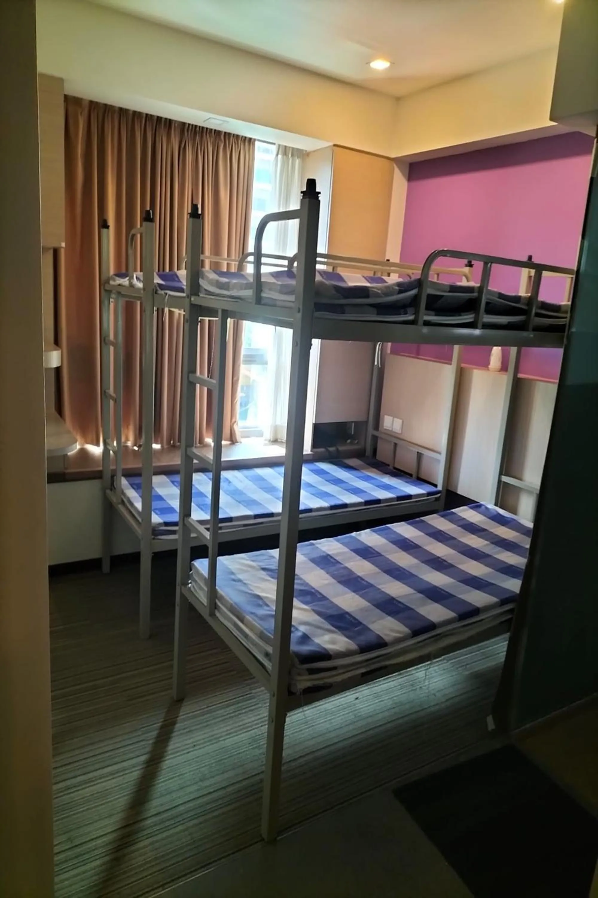 Bed in Philip Hotel Balestier