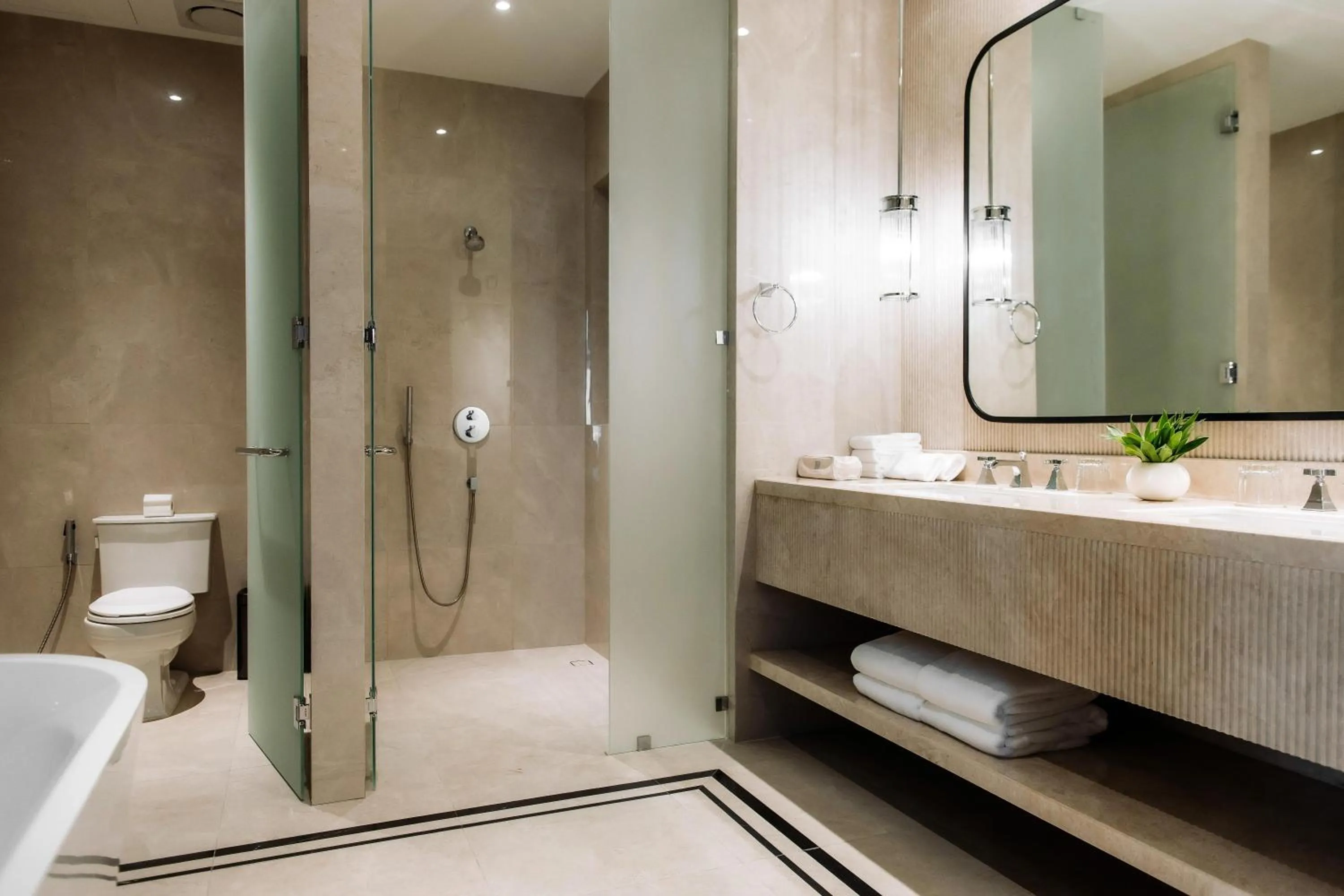 Bathroom in Souphattra Hotel Vientiane