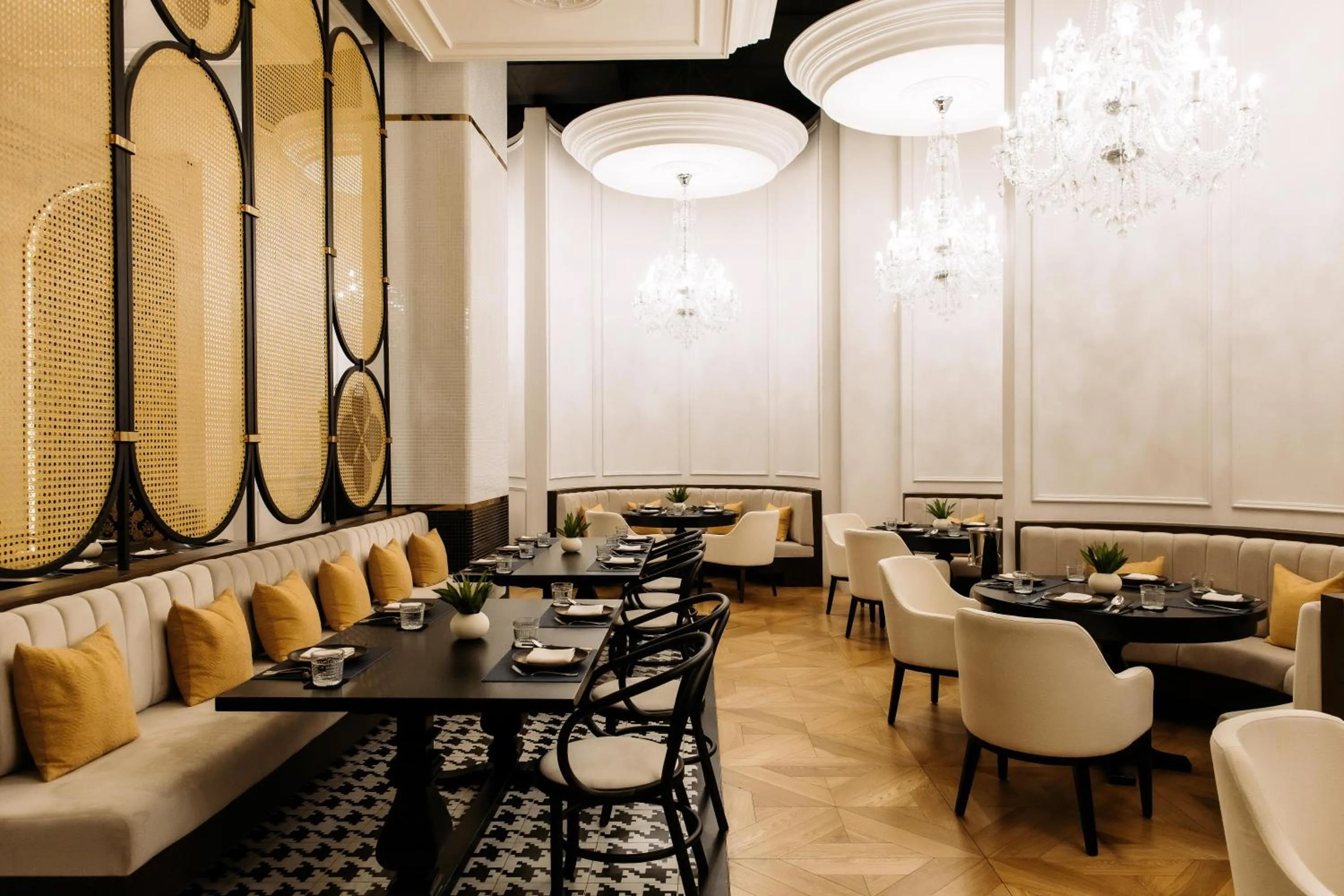 Restaurant/places to eat in Souphattra Hotel Vientiane