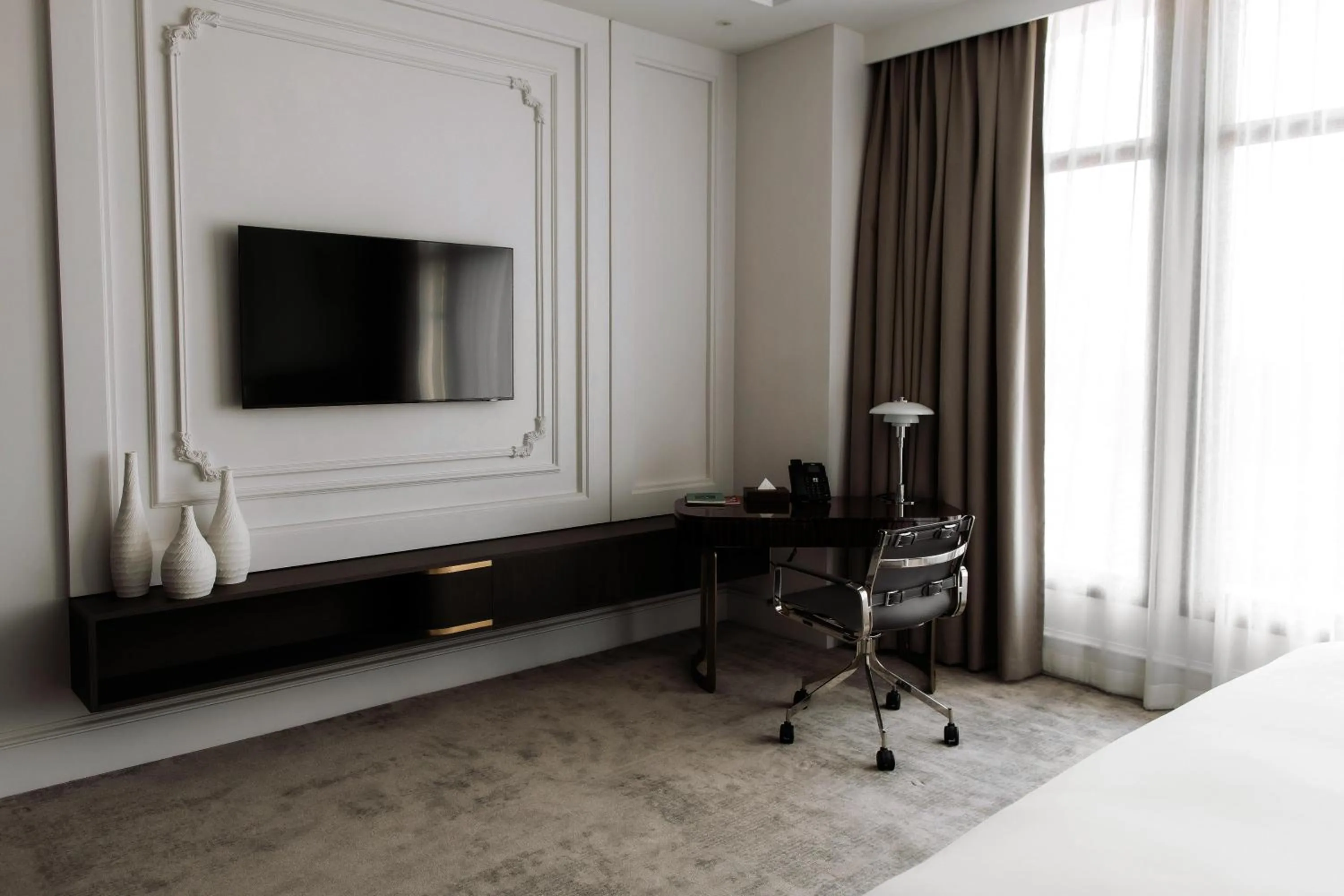 TV and multimedia in Souphattra Hotel Vientiane