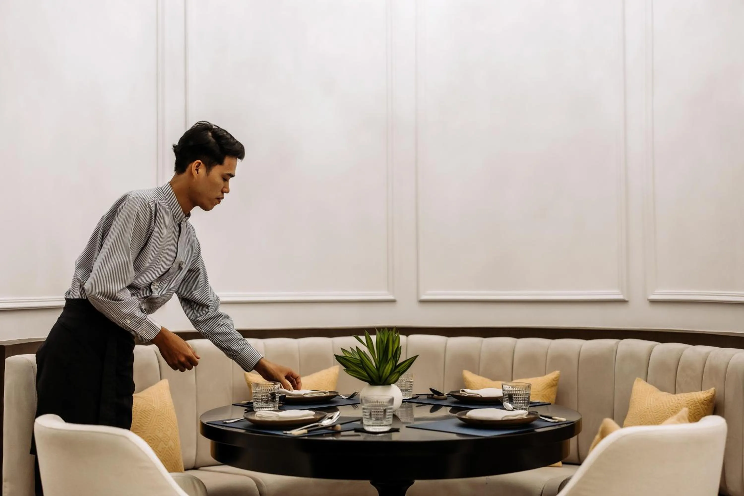 Restaurant/places to eat in Souphattra Hotel Vientiane