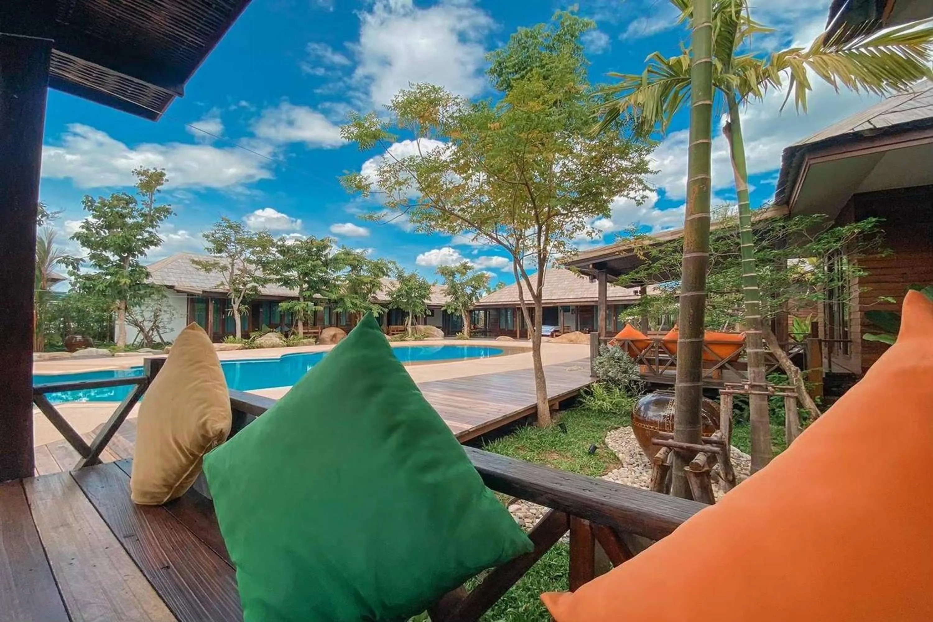 Swimming pool in Buffalo Island Resort