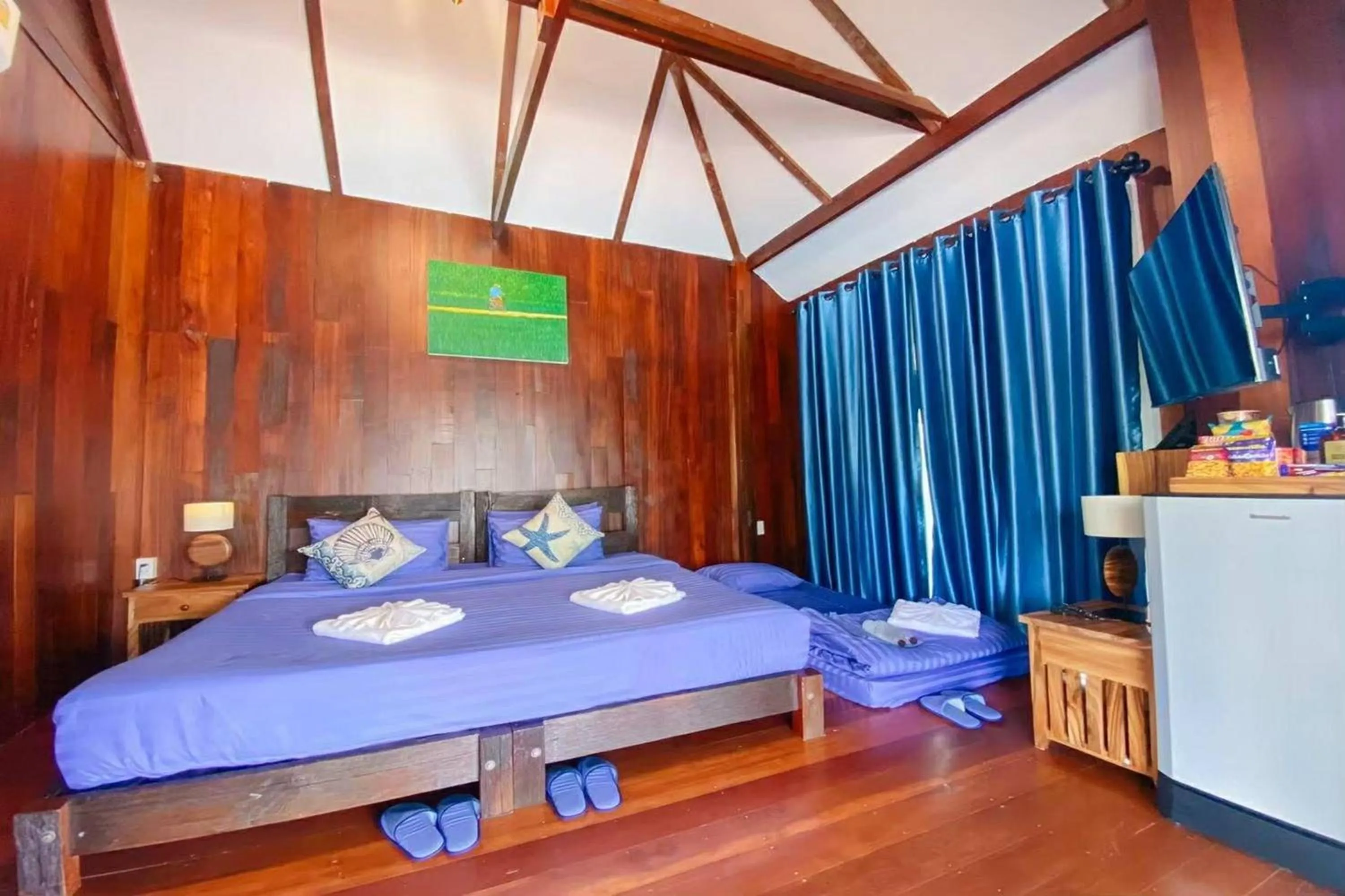 Bed in Buffalo Island Resort