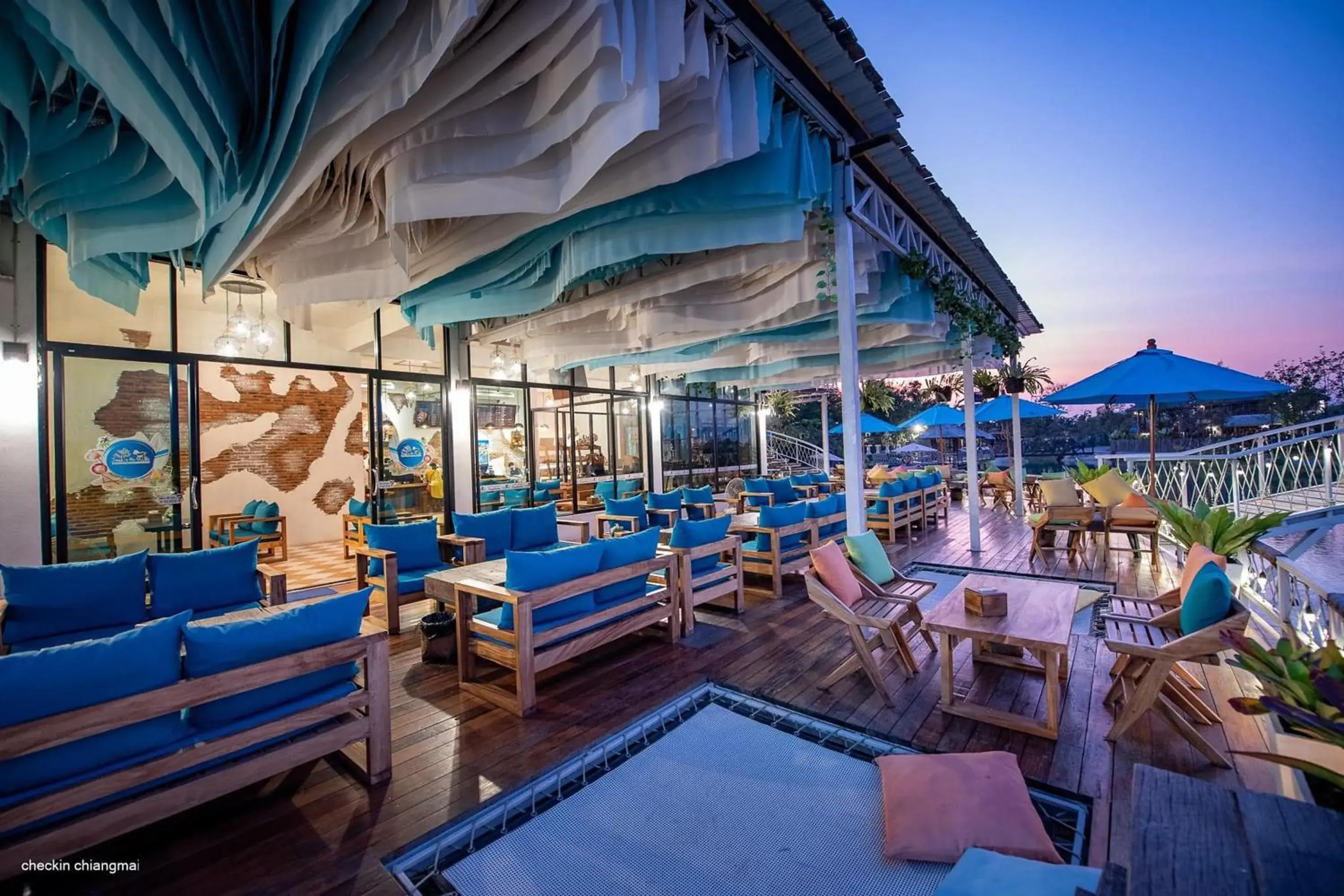 Restaurant/places to eat in Buffalo Island Resort Restaurant/places to eat in Buffalo Island Resort