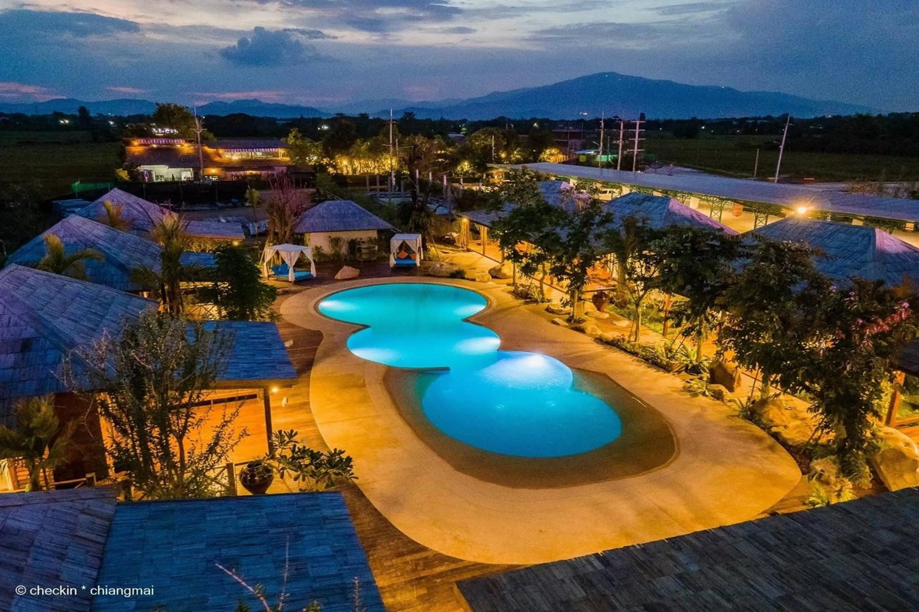Swimming pool in Buffalo Island Resort