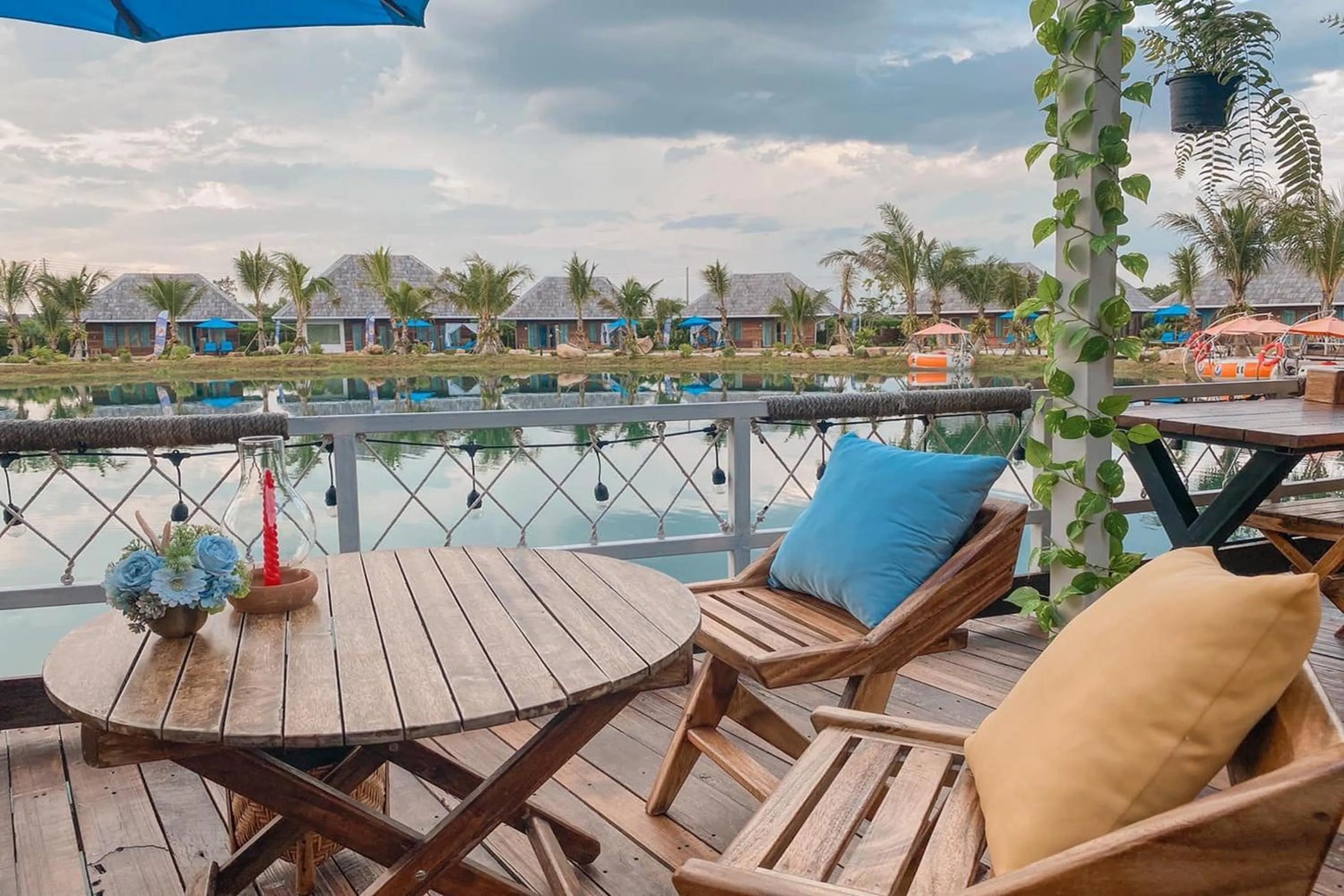 Restaurant/places to eat in Buffalo Island Resort