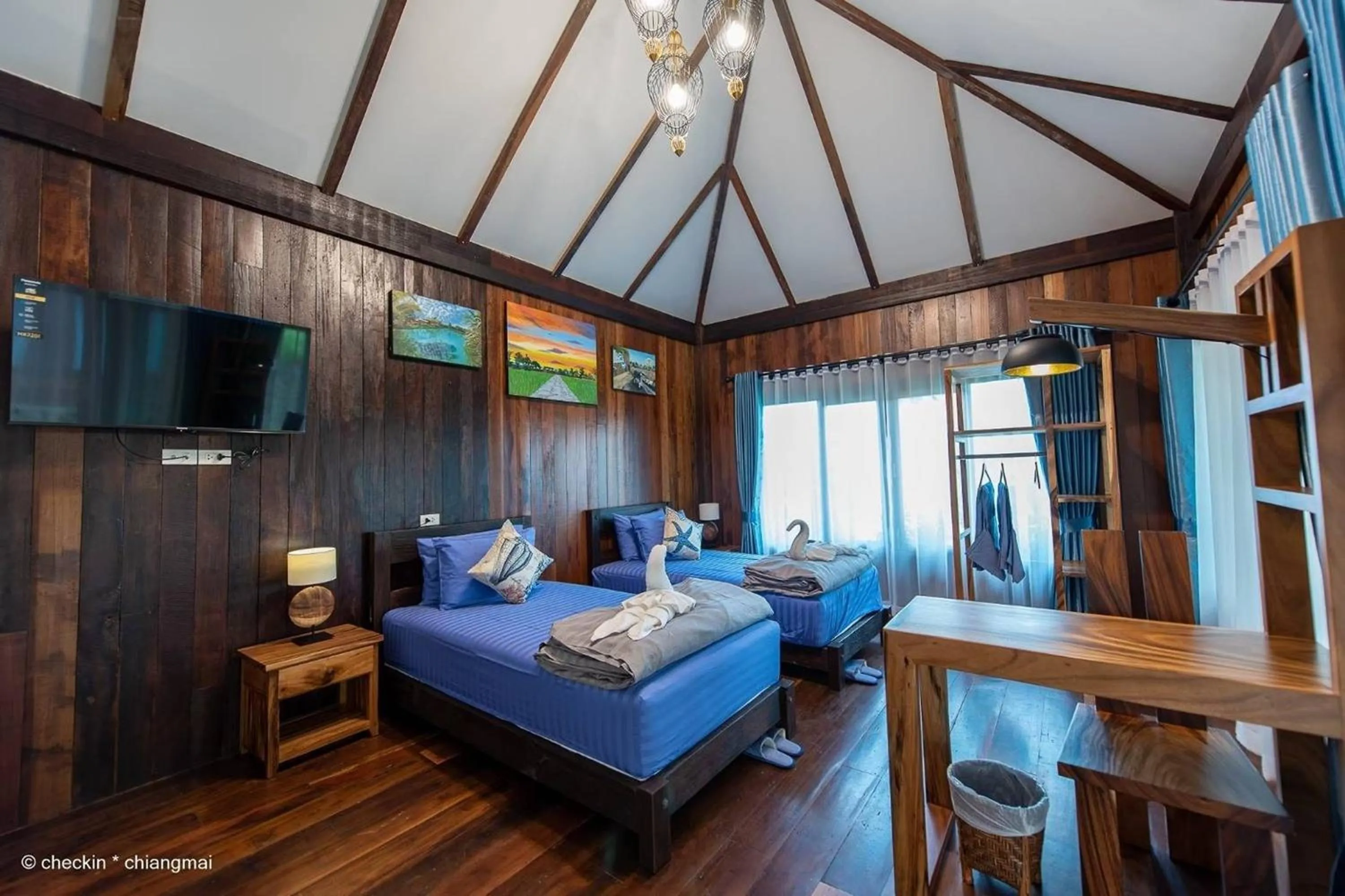 Bed in Buffalo Island Resort