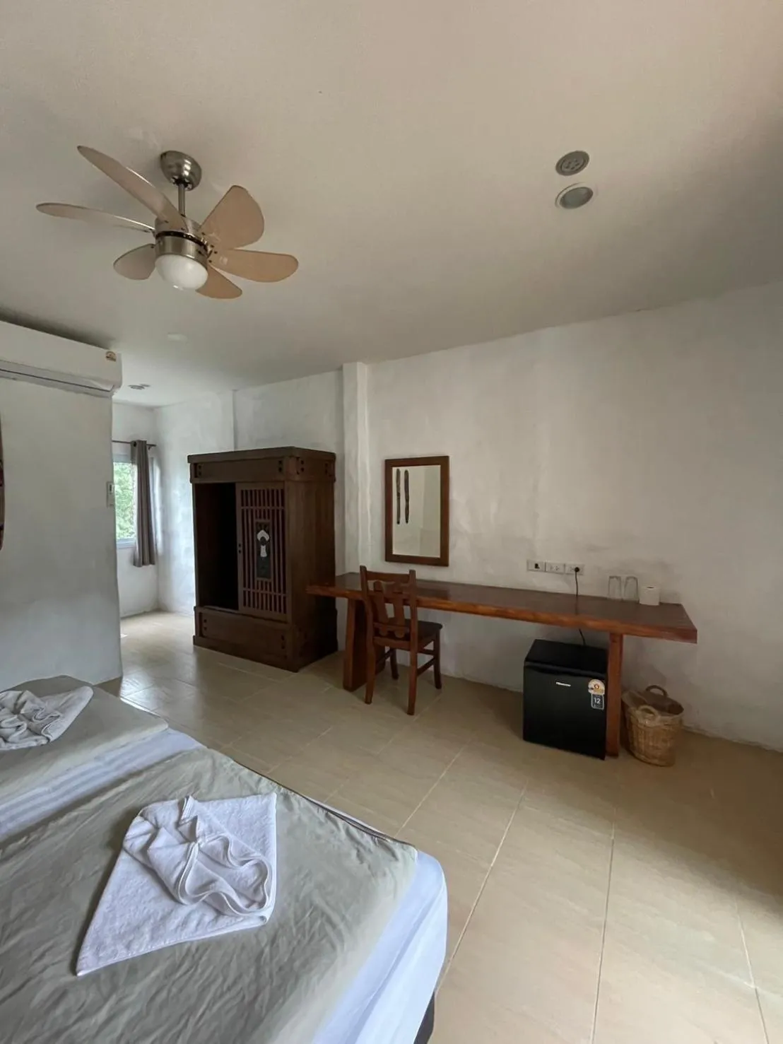 Twin Room in Gee Resort