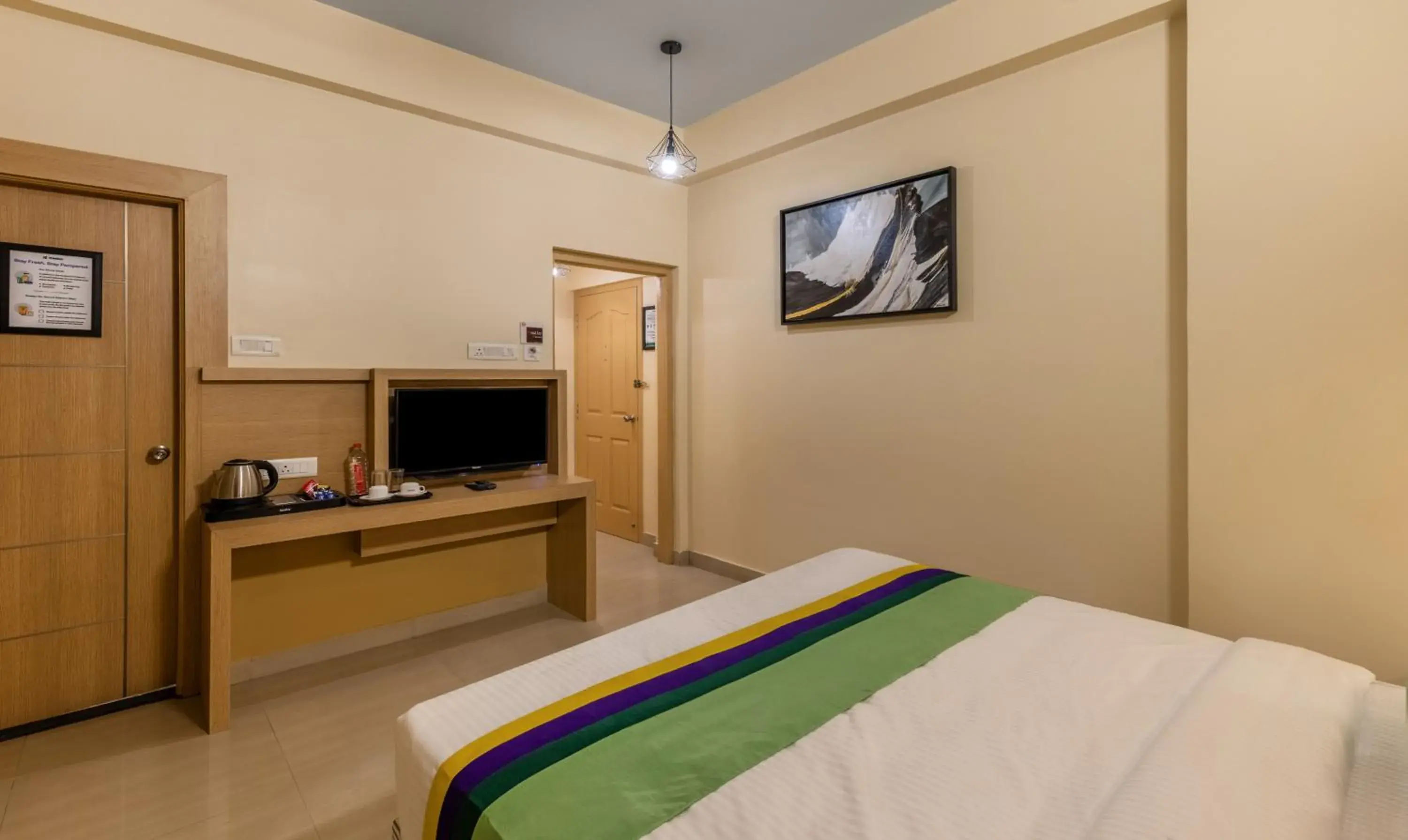 Bedroom, Bed in Treebo Premium Nestlay Rooms Nungambakkam Bedroom, Bed in Treebo Premium Nestlay Rooms Nungambakkam