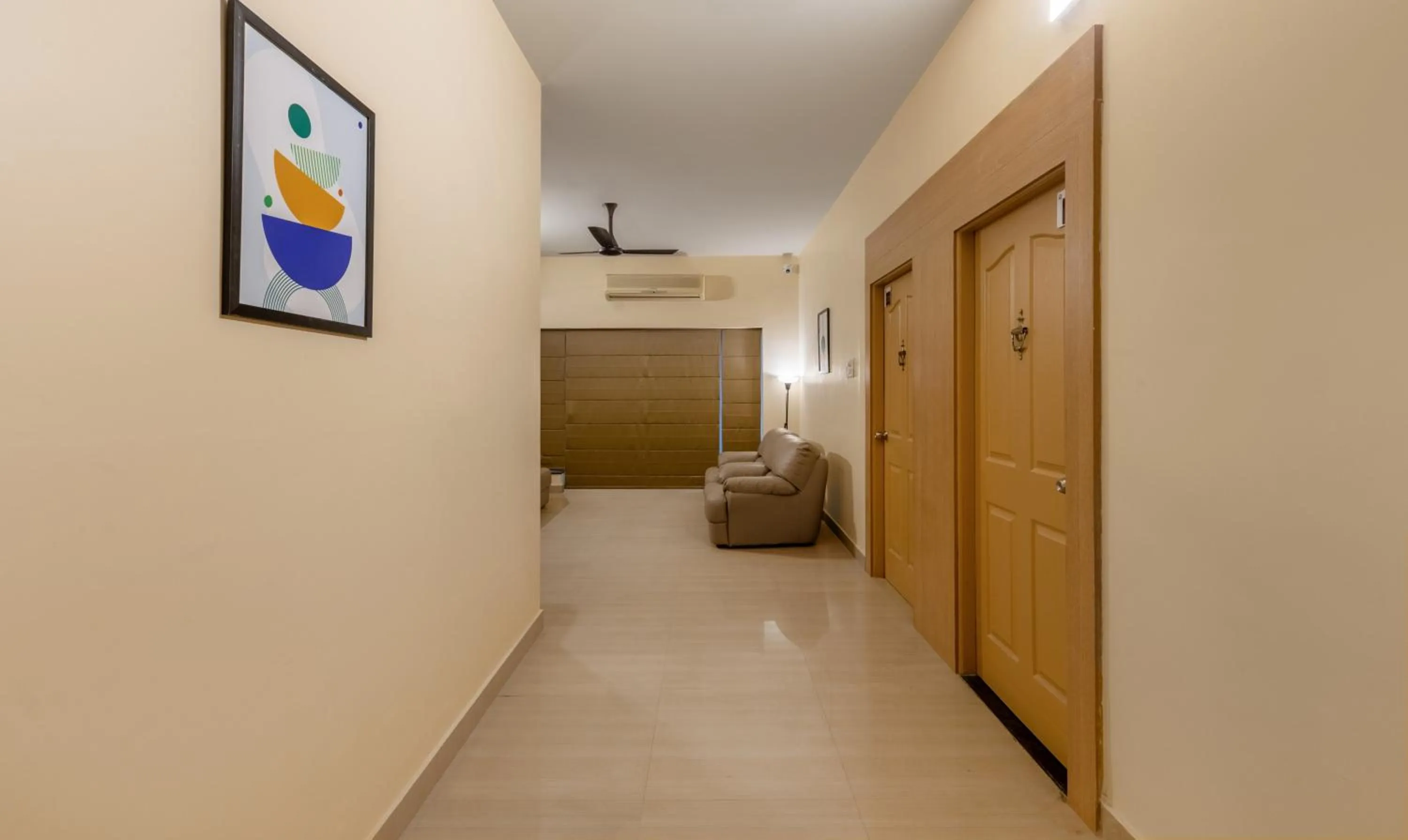 Seating area in Treebo Premium Nestlay Rooms Nungambakkam