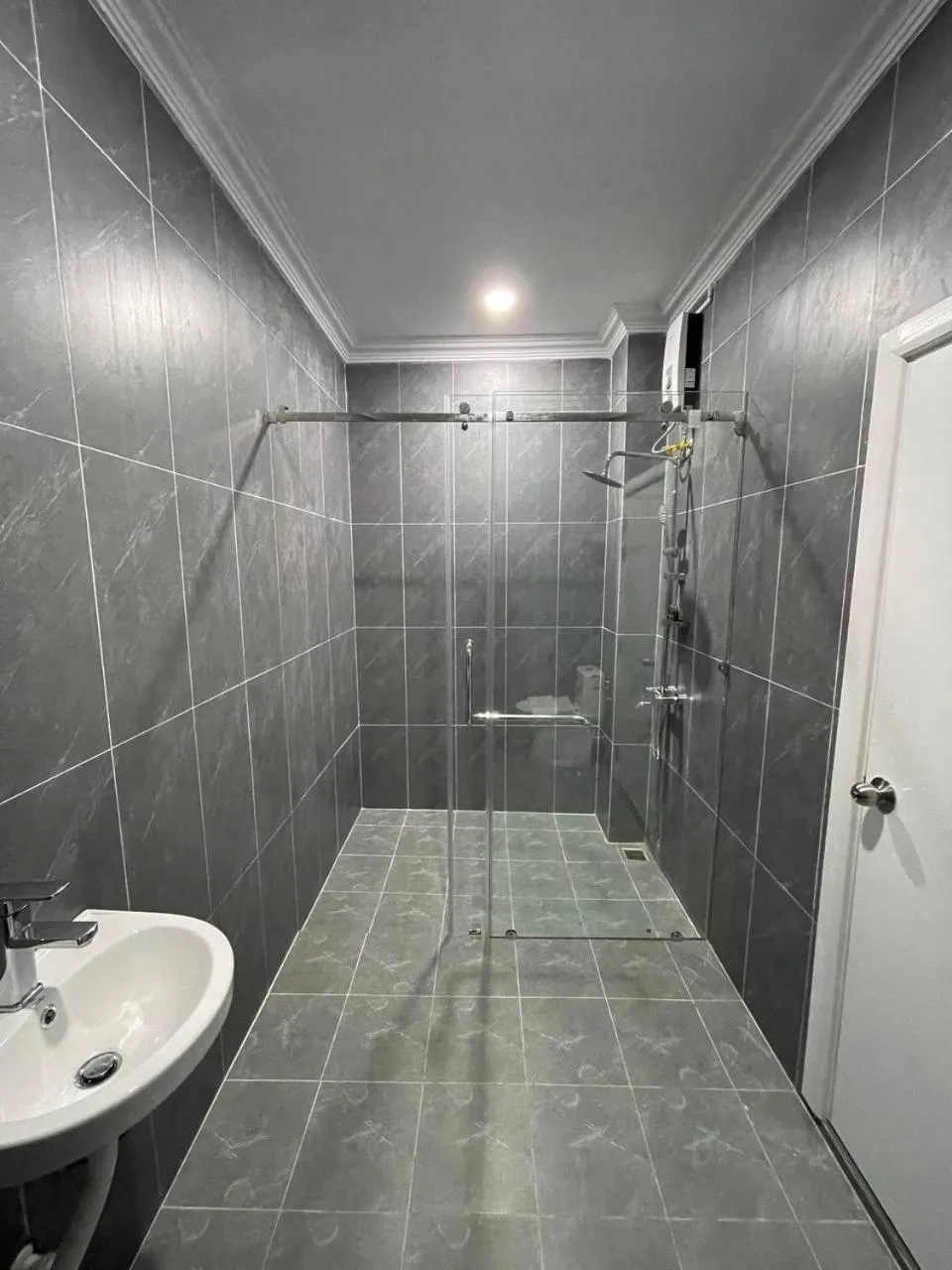 Shower in RubyLand Hotel