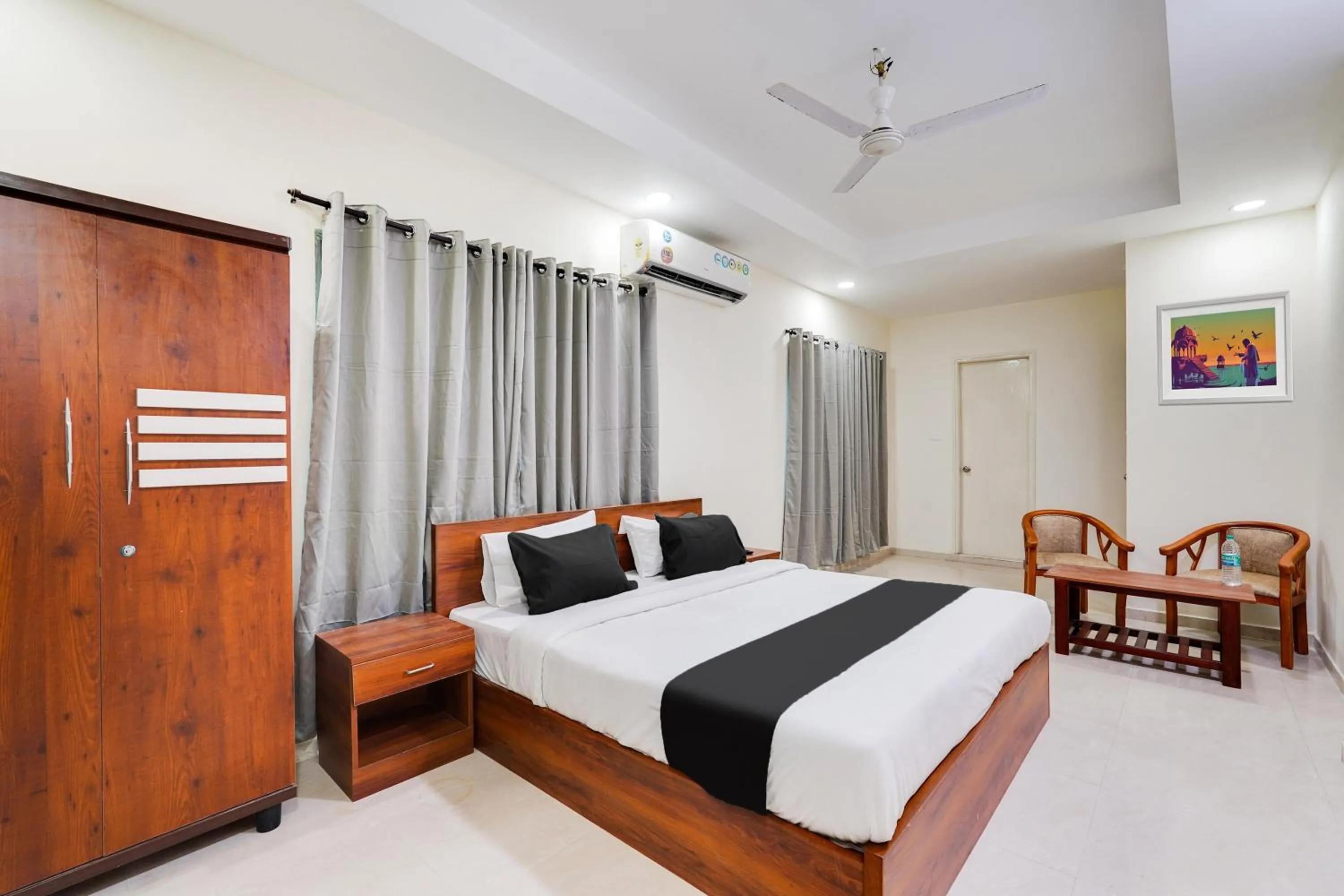 Hotel O Elite Inn near Loyola College