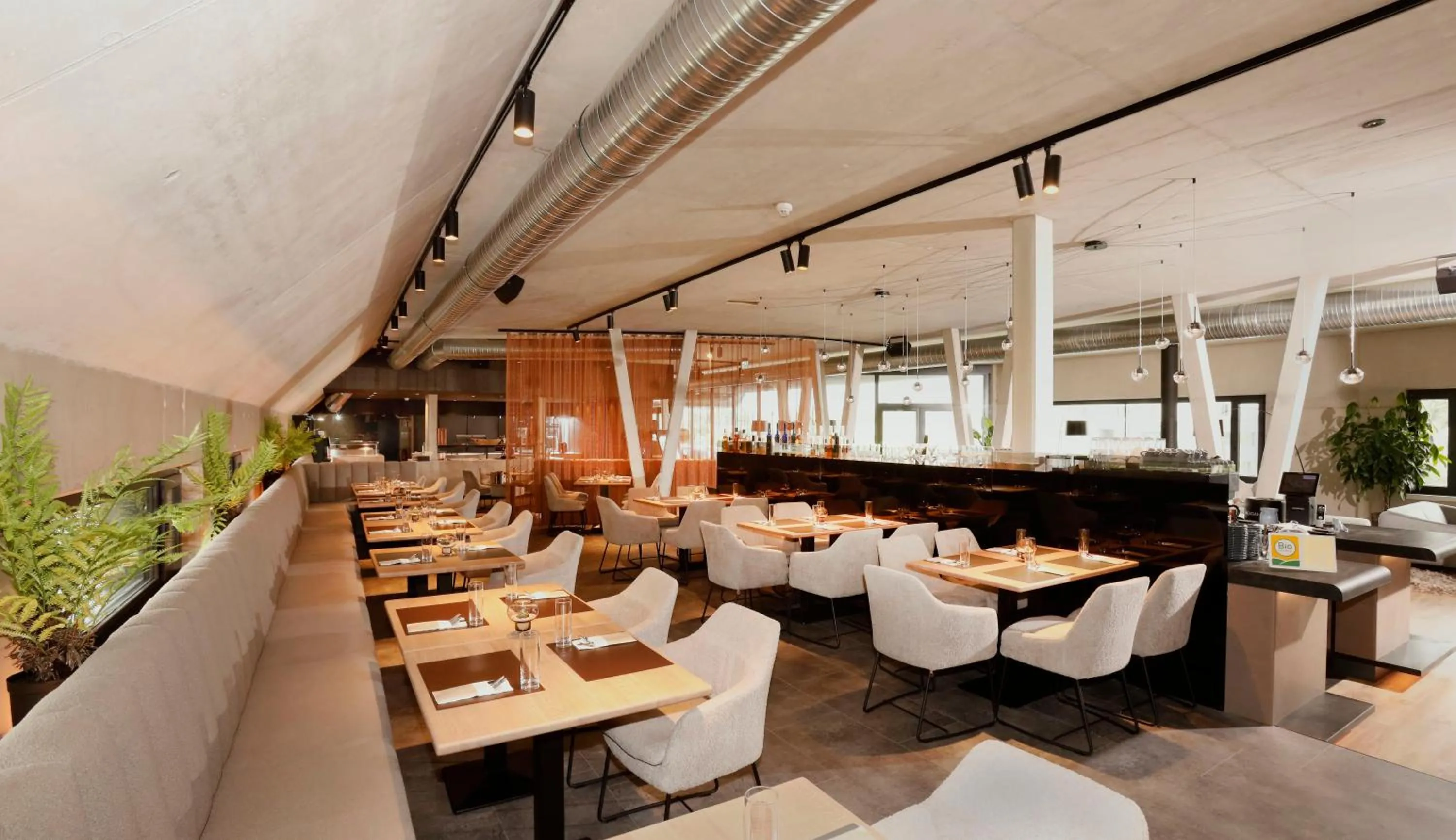 Restaurant/places to eat in Hotel im Zentrum für Visionen