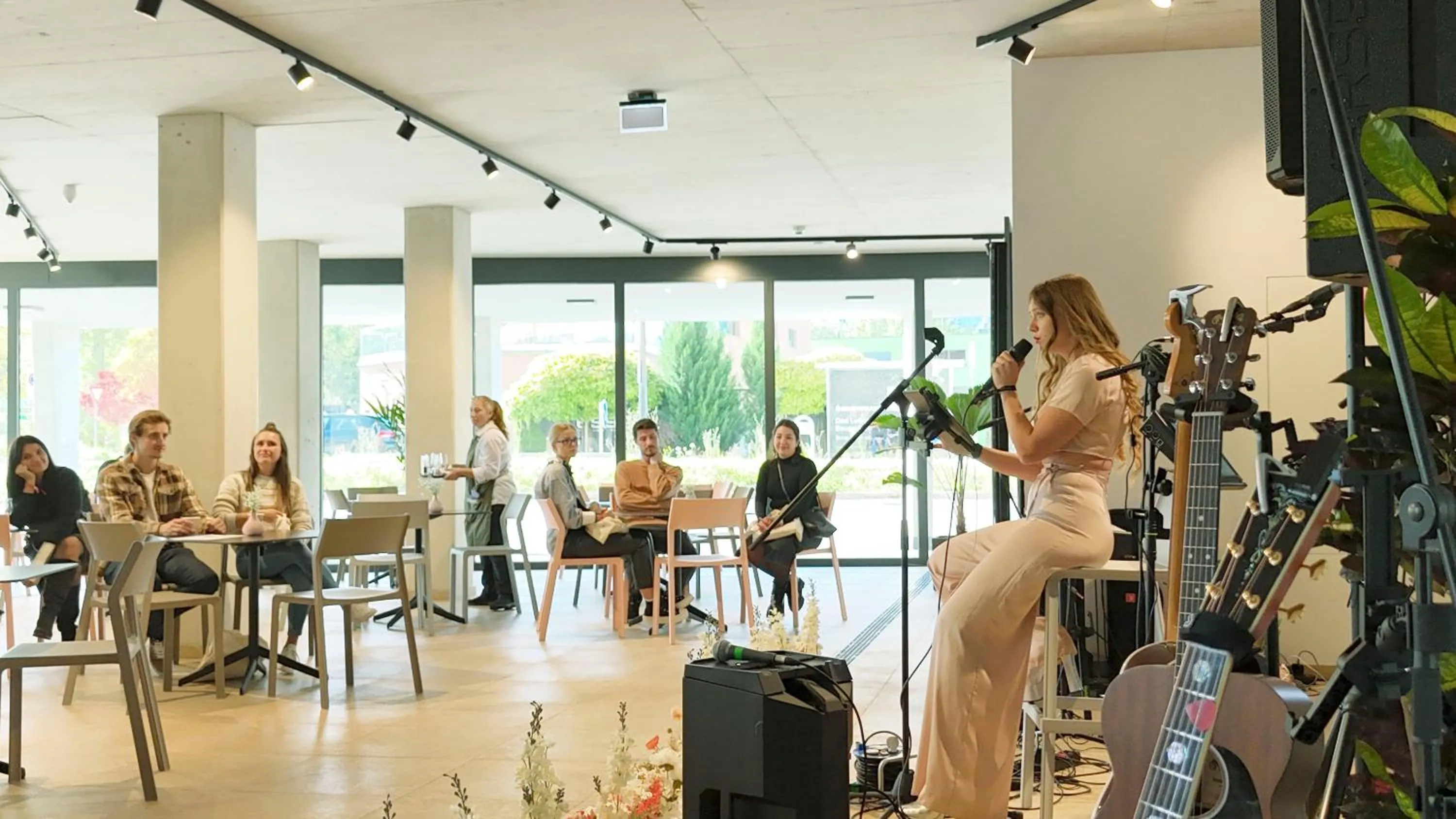 Lobby or reception in Hotel im Zentrum für Visionen