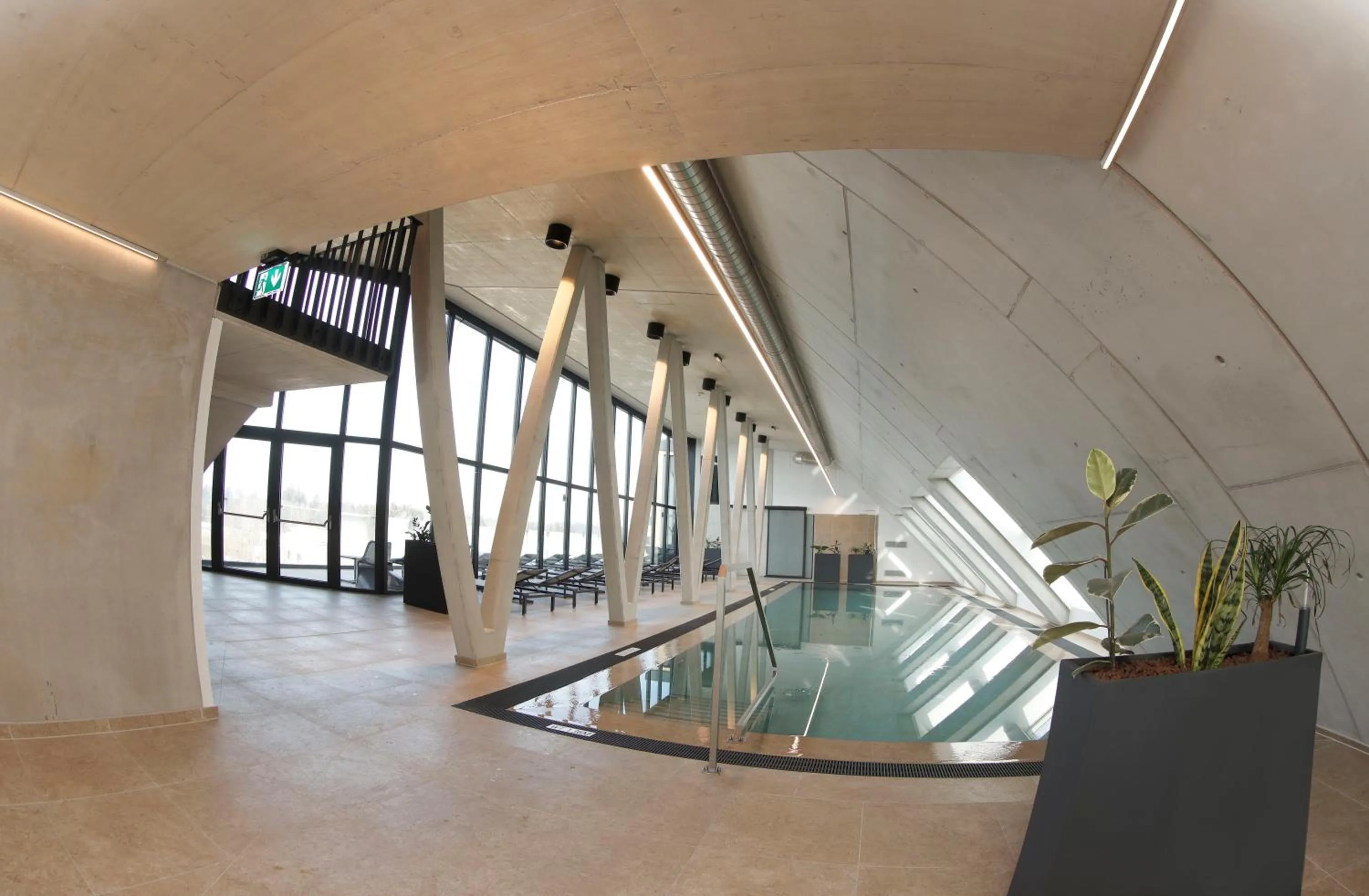 Pool view in Hotel im Zentrum für Visionen